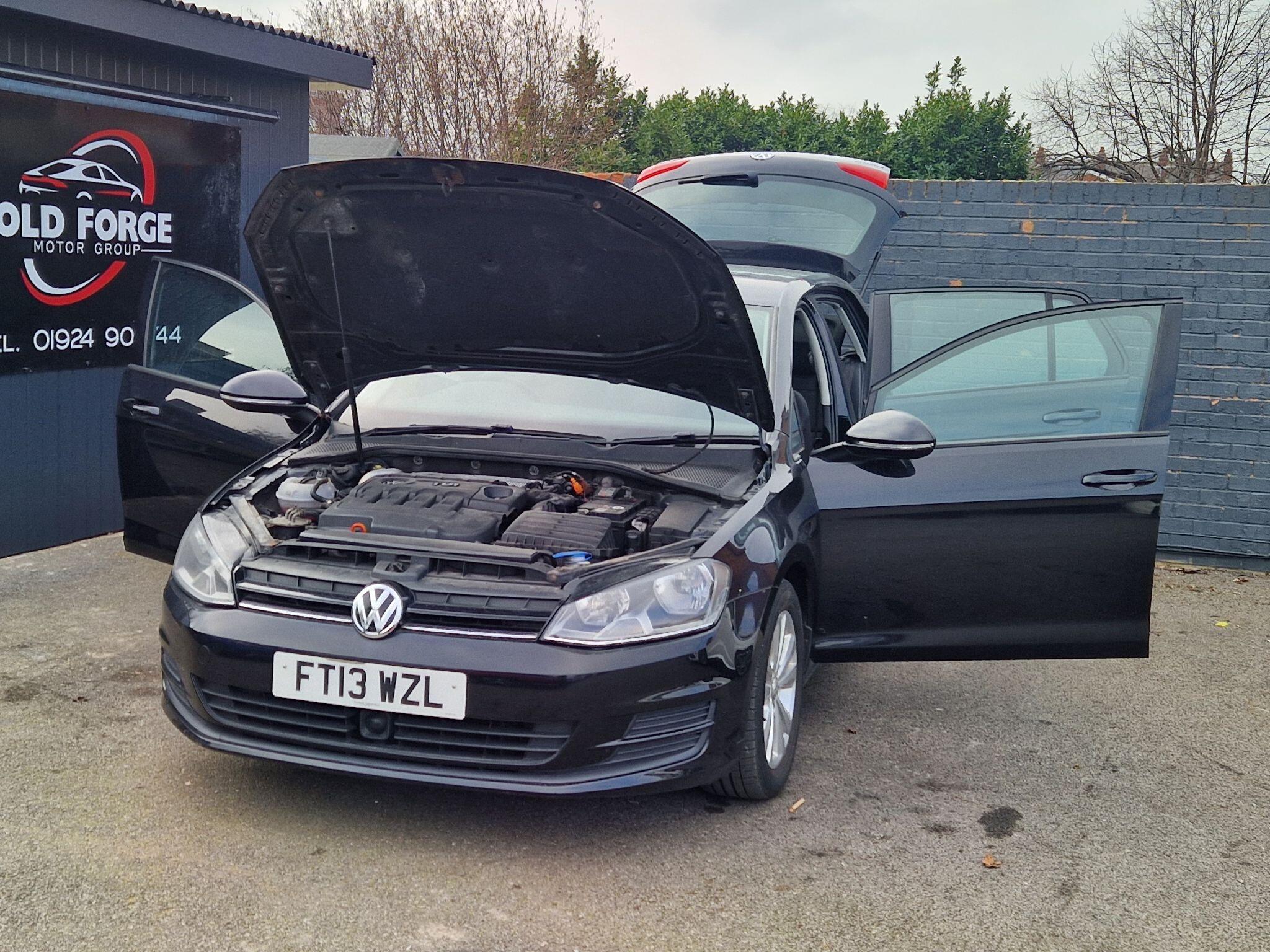 Volkswagen Golf - Image 24