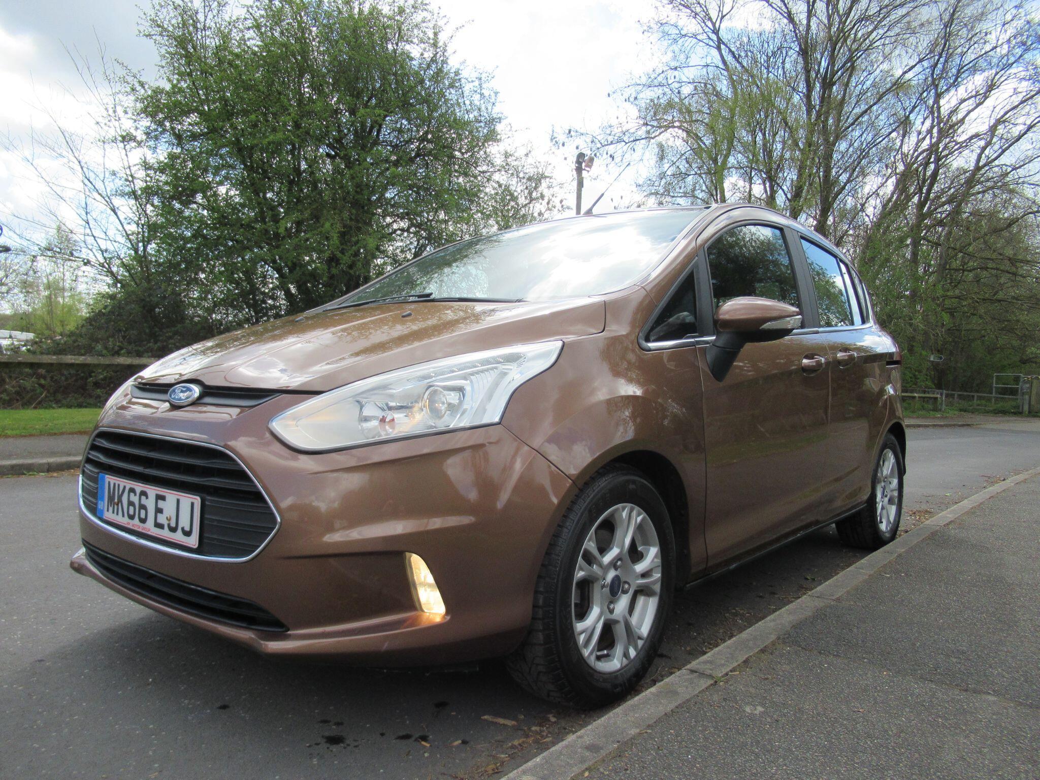 Ford B-Max - Image 8