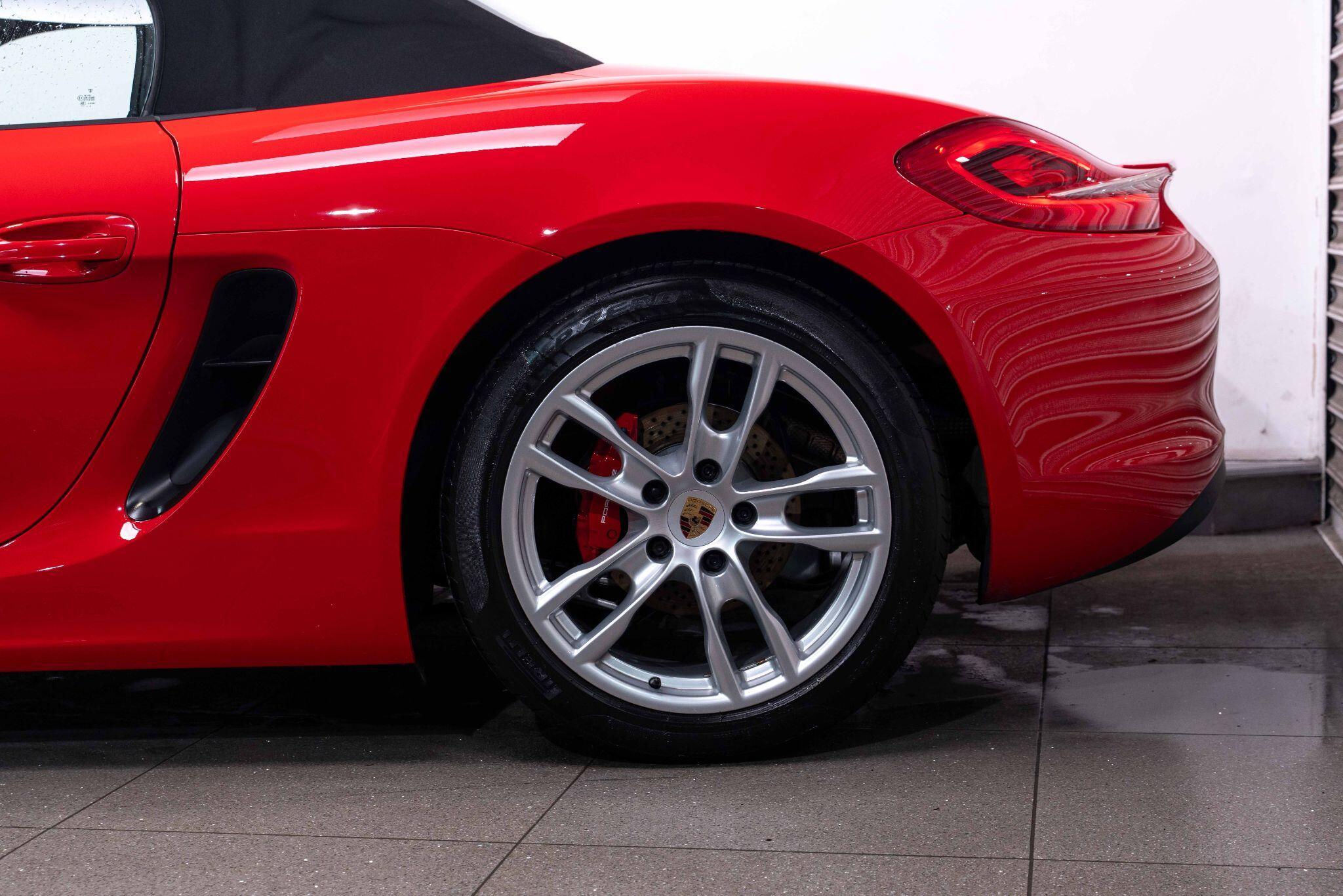 Porsche Boxster - Image 17
