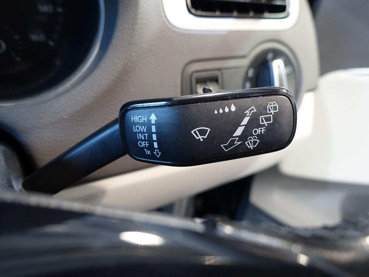 Volkswagen Polo - Image 26