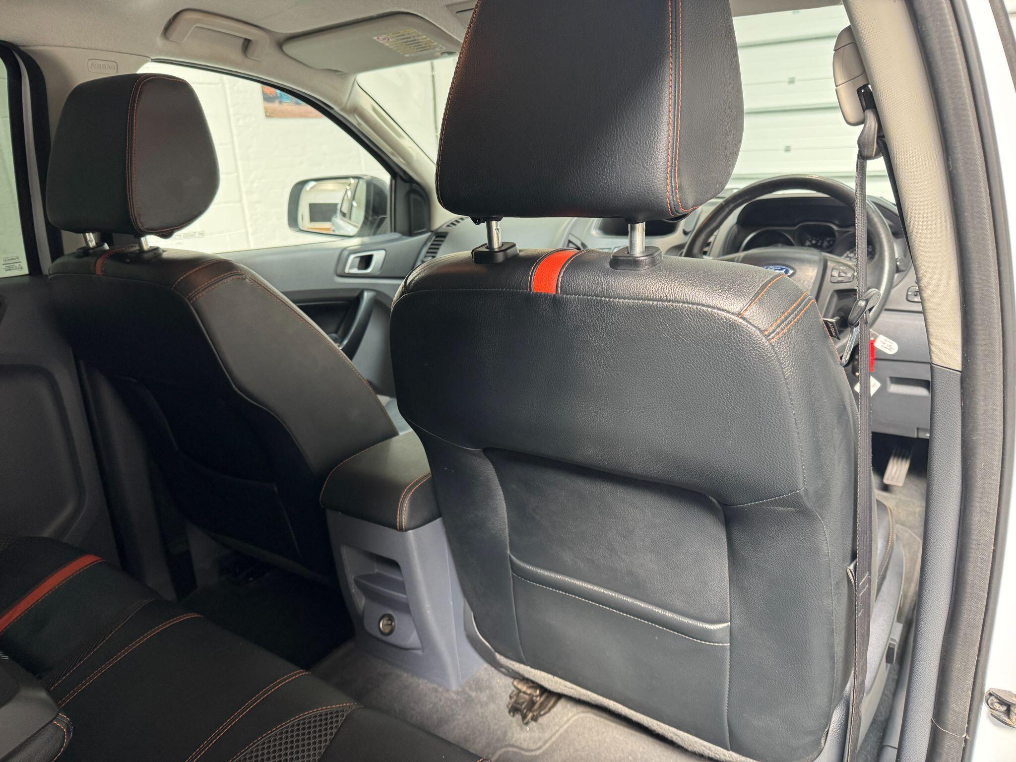 Ford Ranger - Image 40