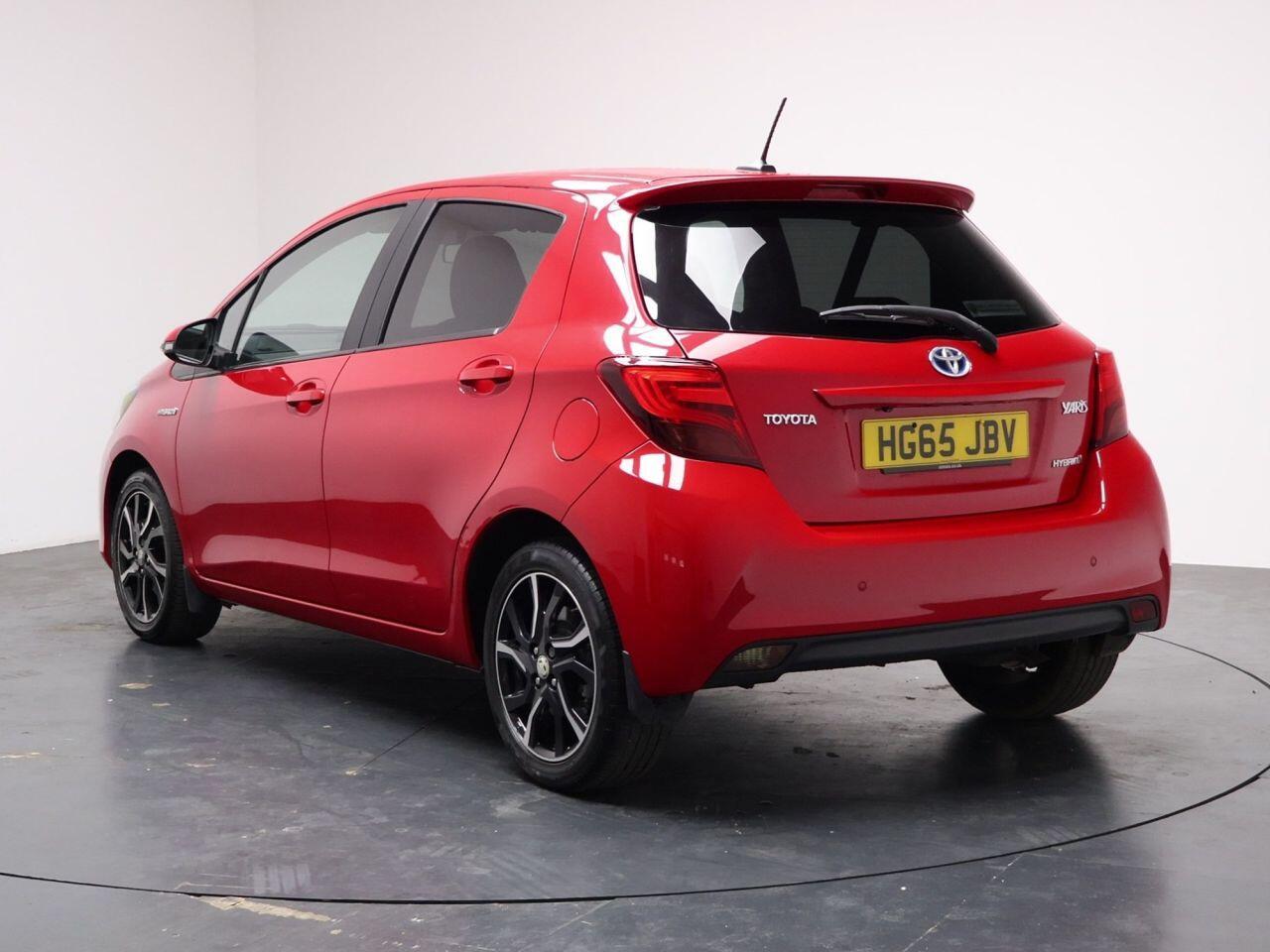 Toyota Yaris - Image 5