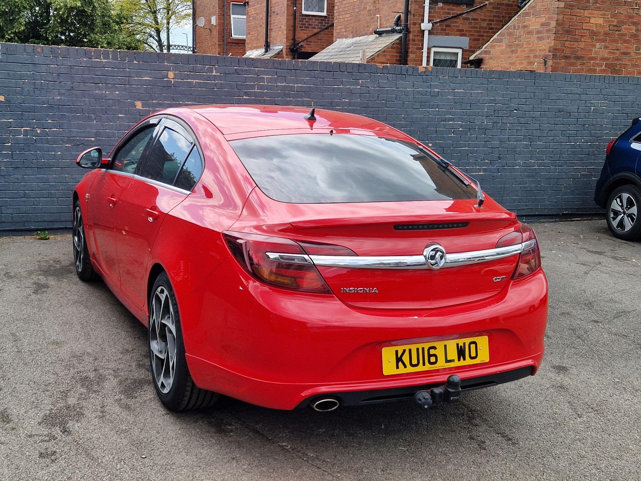 Vauxhall Insignia - Image 8