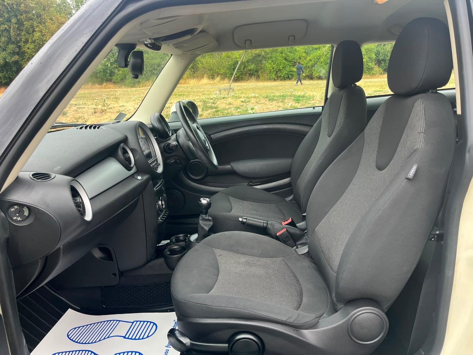 MINI Hatch - Image 7
