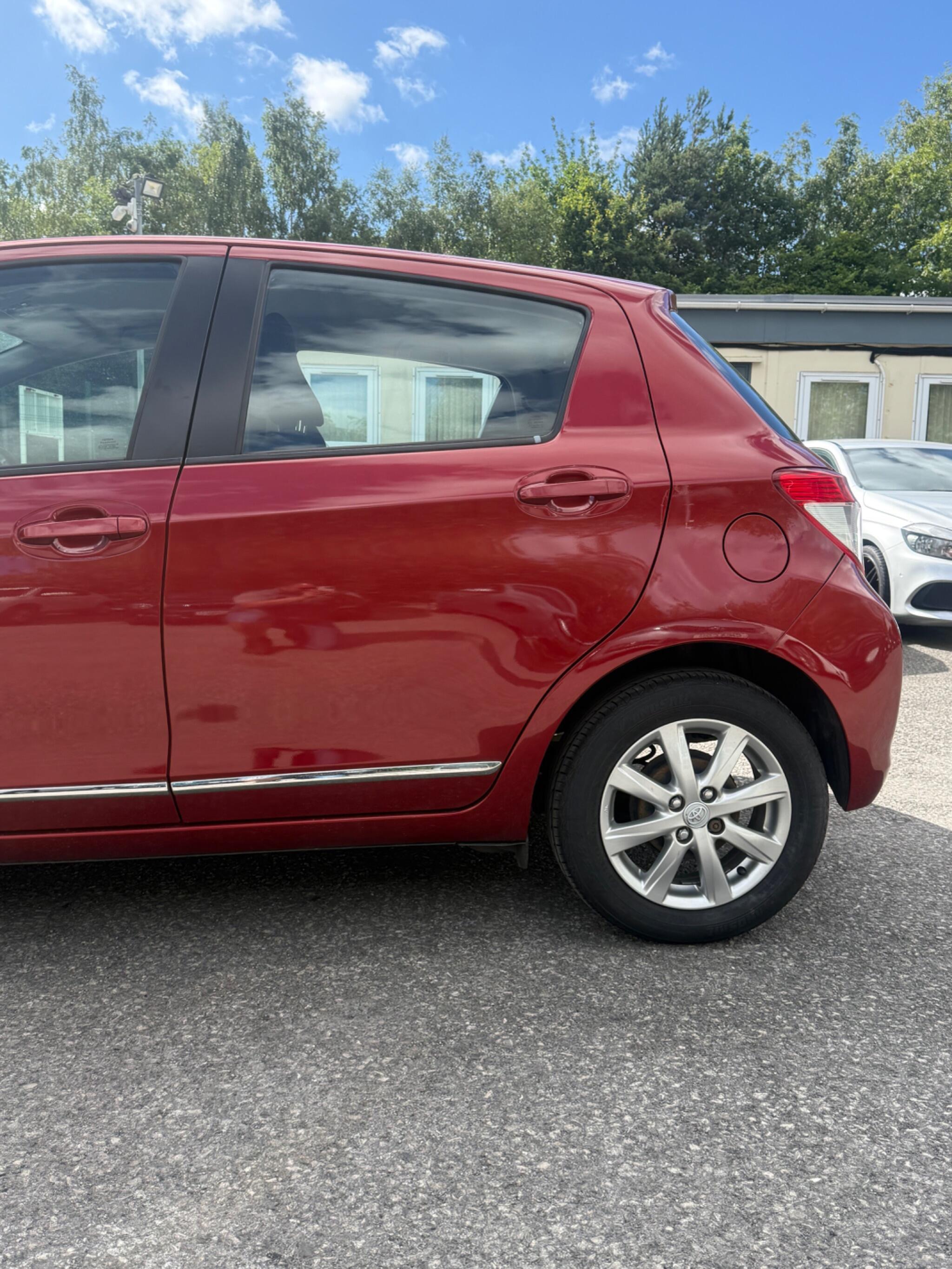 Toyota Yaris - Image 15