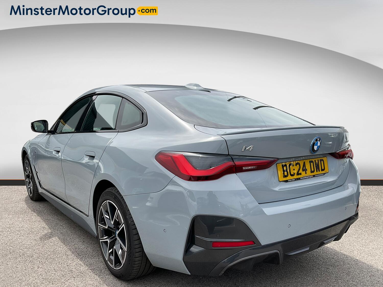 BMW I4 - Image 4