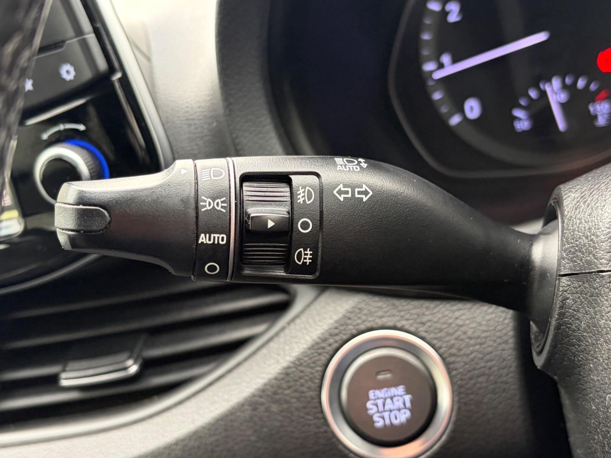 Hyundai i30 - Image 23