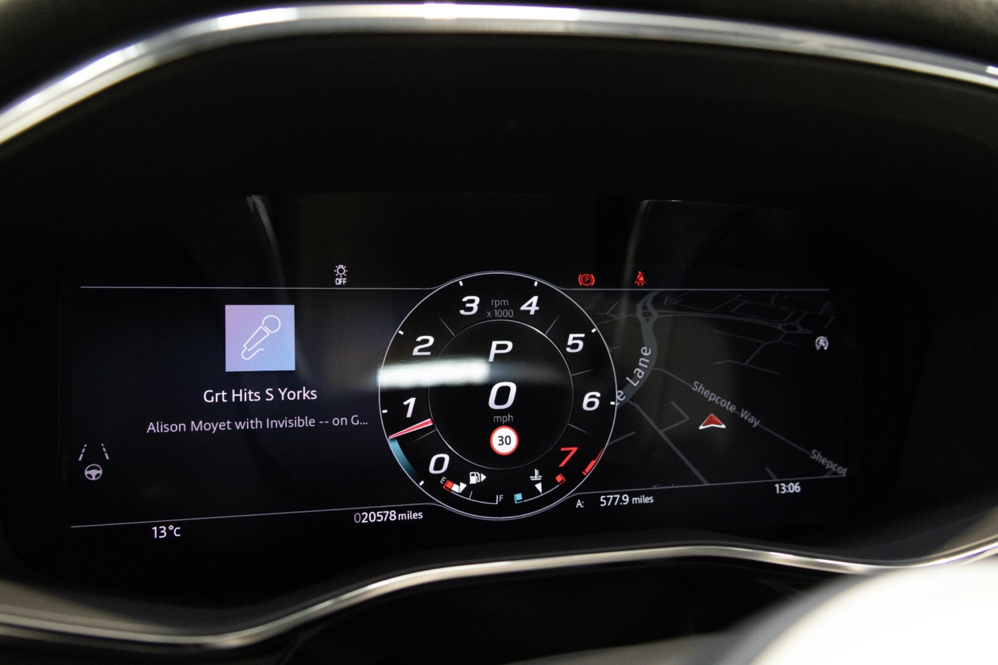Jaguar F-Pace - Image 53
