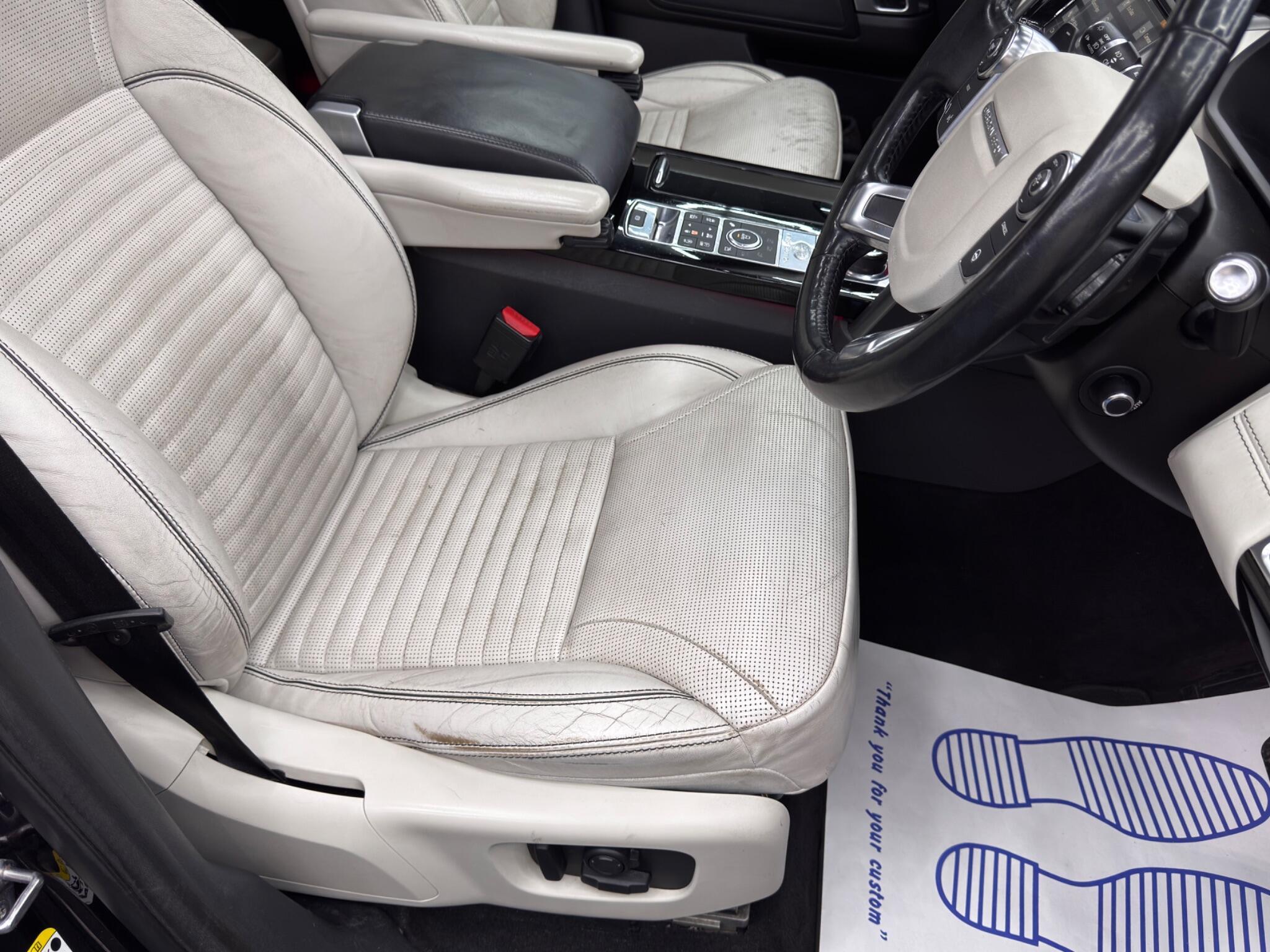 Land Rover Discovery - Image 13