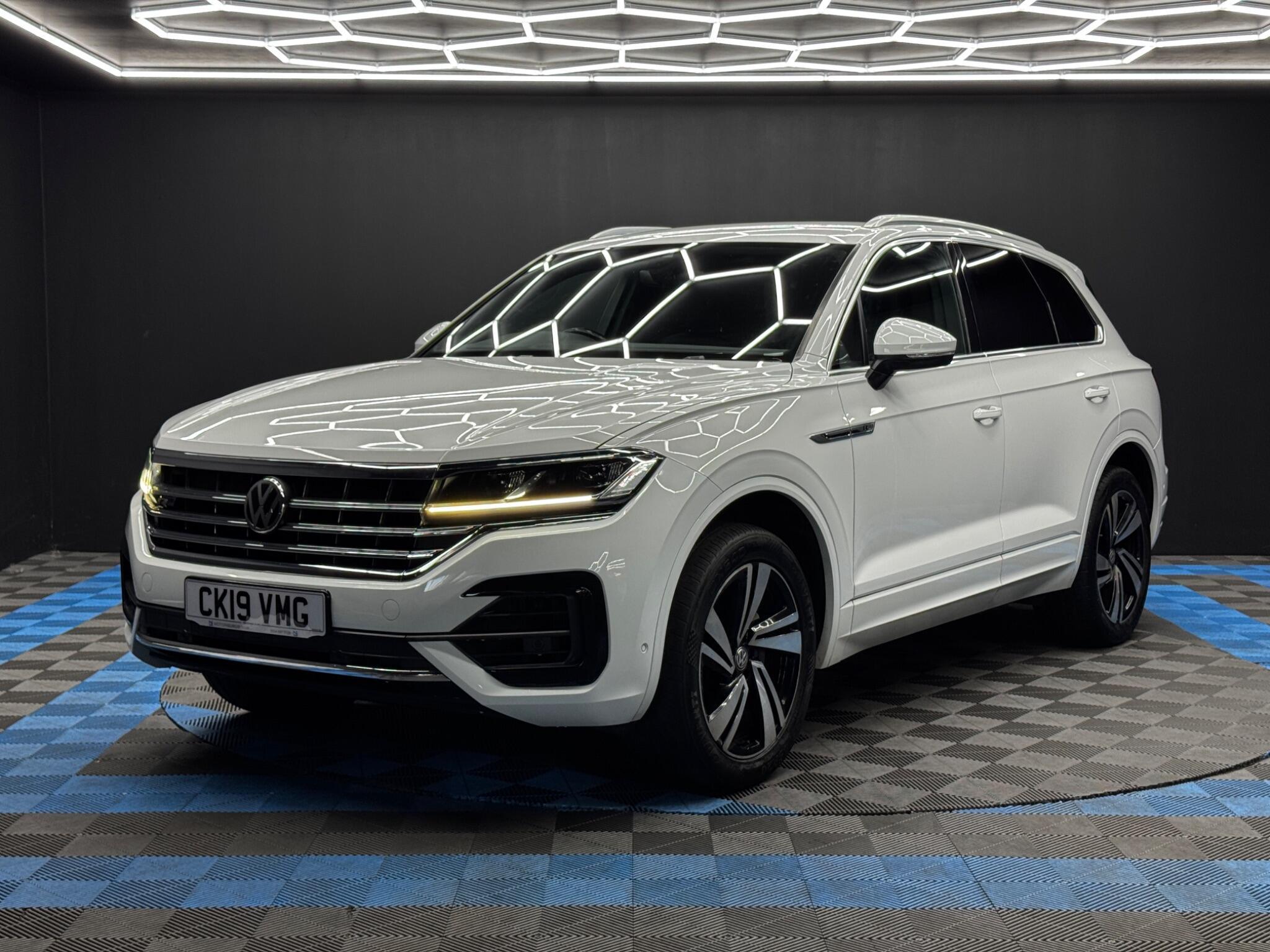 Volkswagen Touareg - Image 3