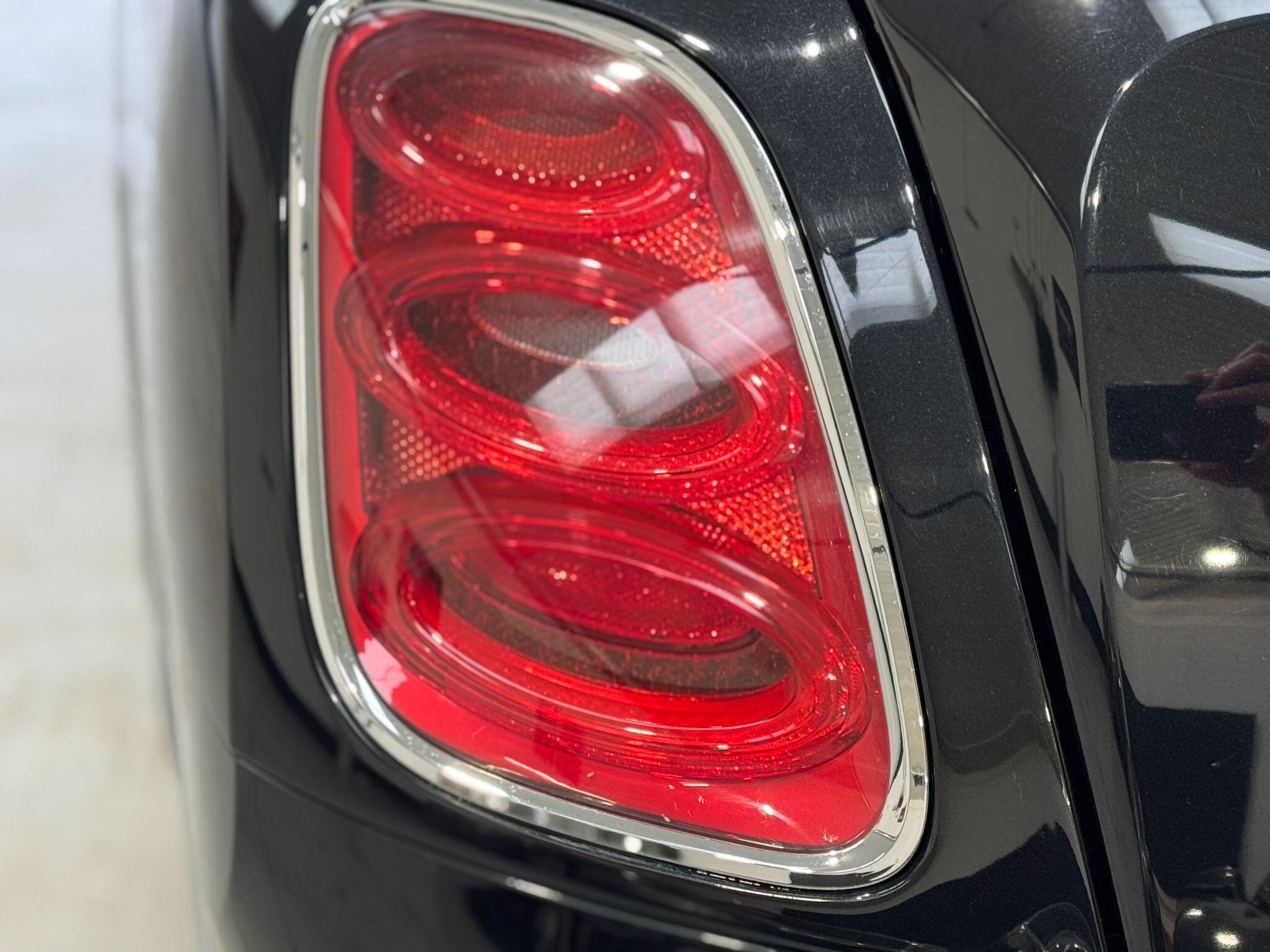 Bentley Mulsanne - Image 36