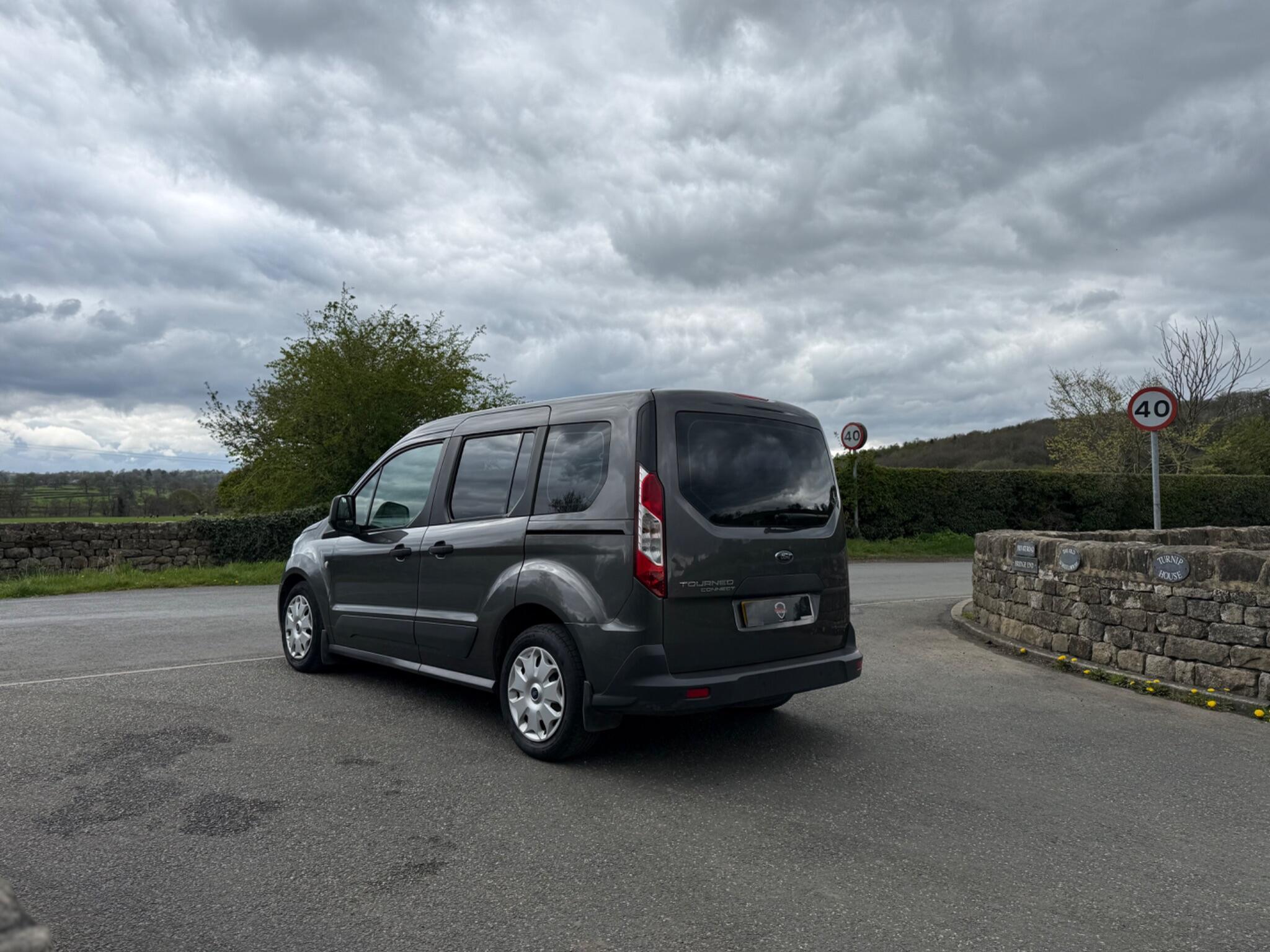 Ford Tourneo Connect - Image 18