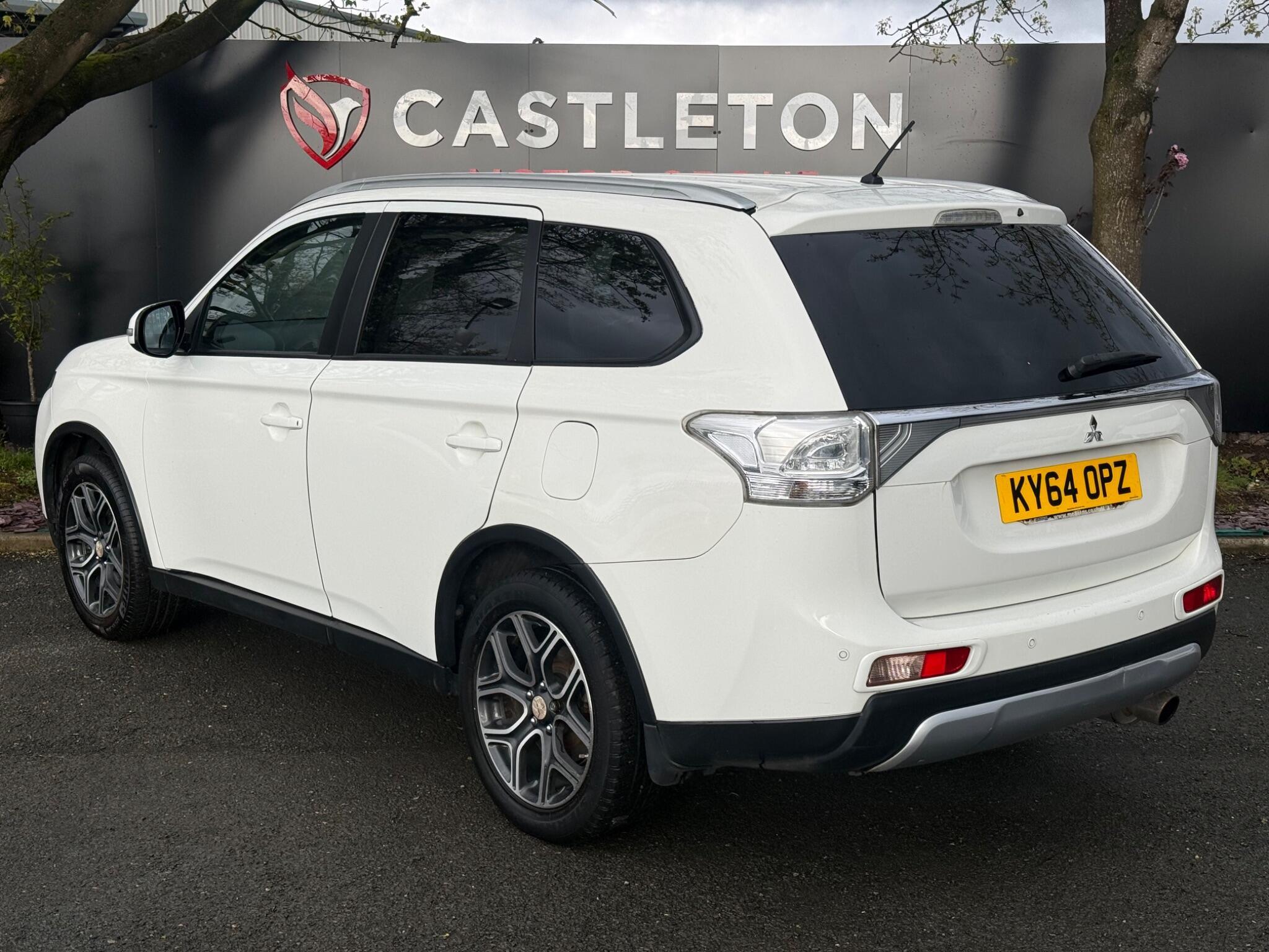 Mitsubishi Outlander - Image 3