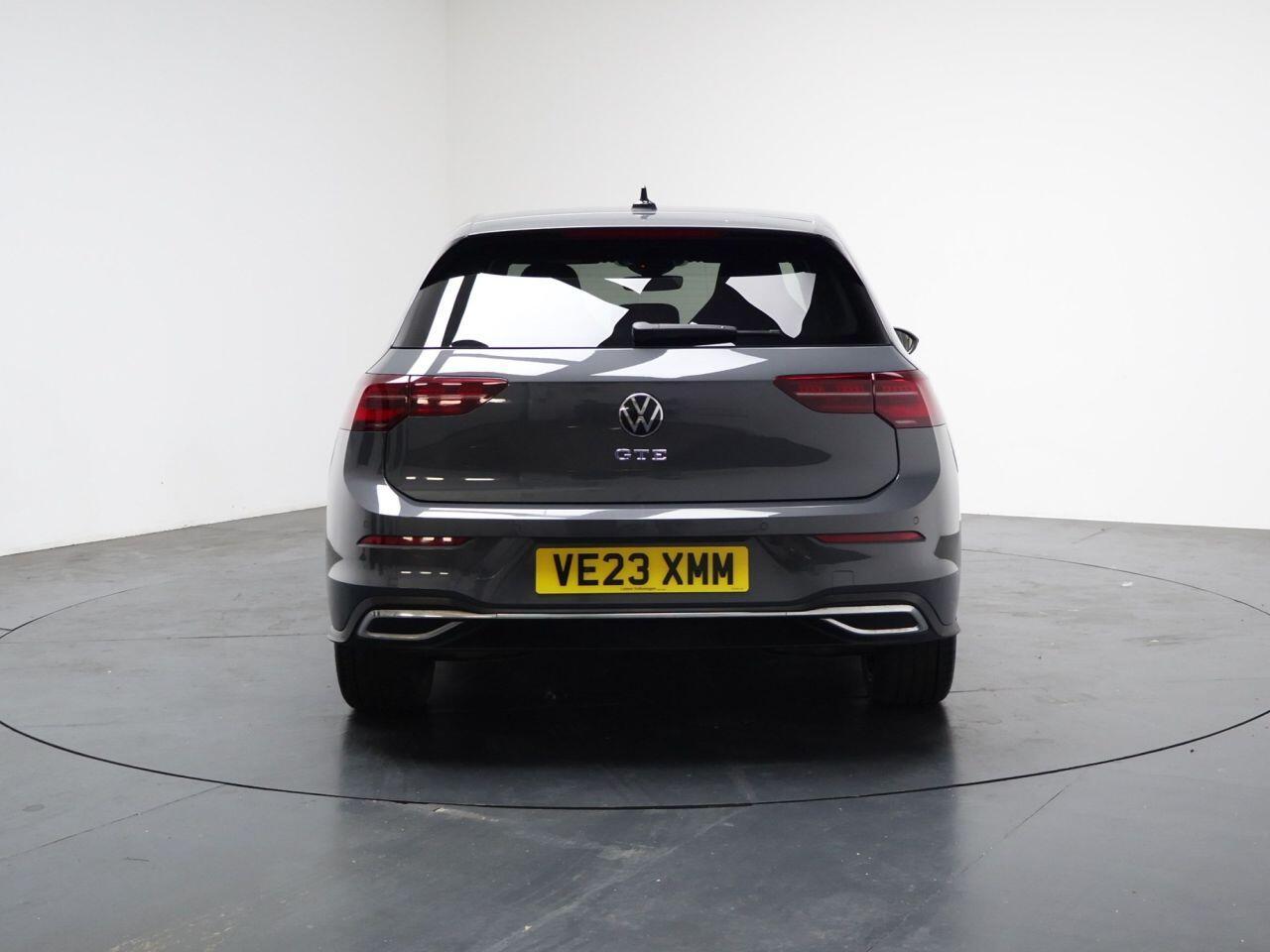 Volkswagen Golf - Image 11