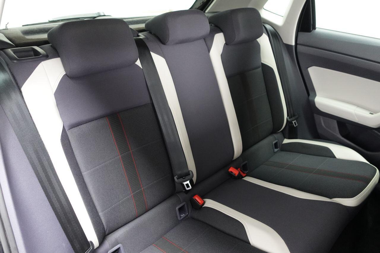 Volkswagen Polo - Image 20