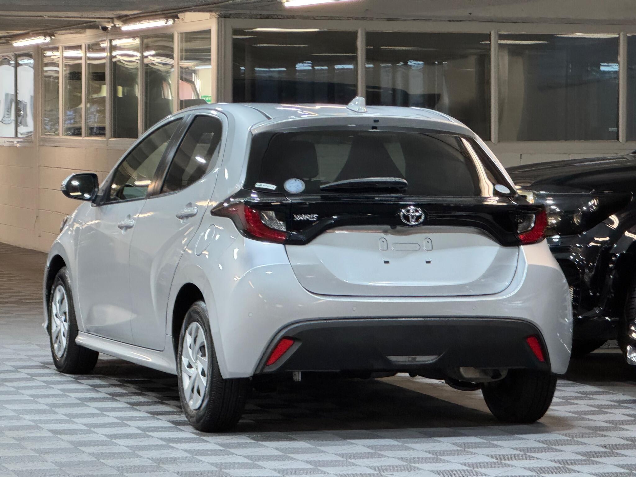 Toyota Yaris - Image 3
