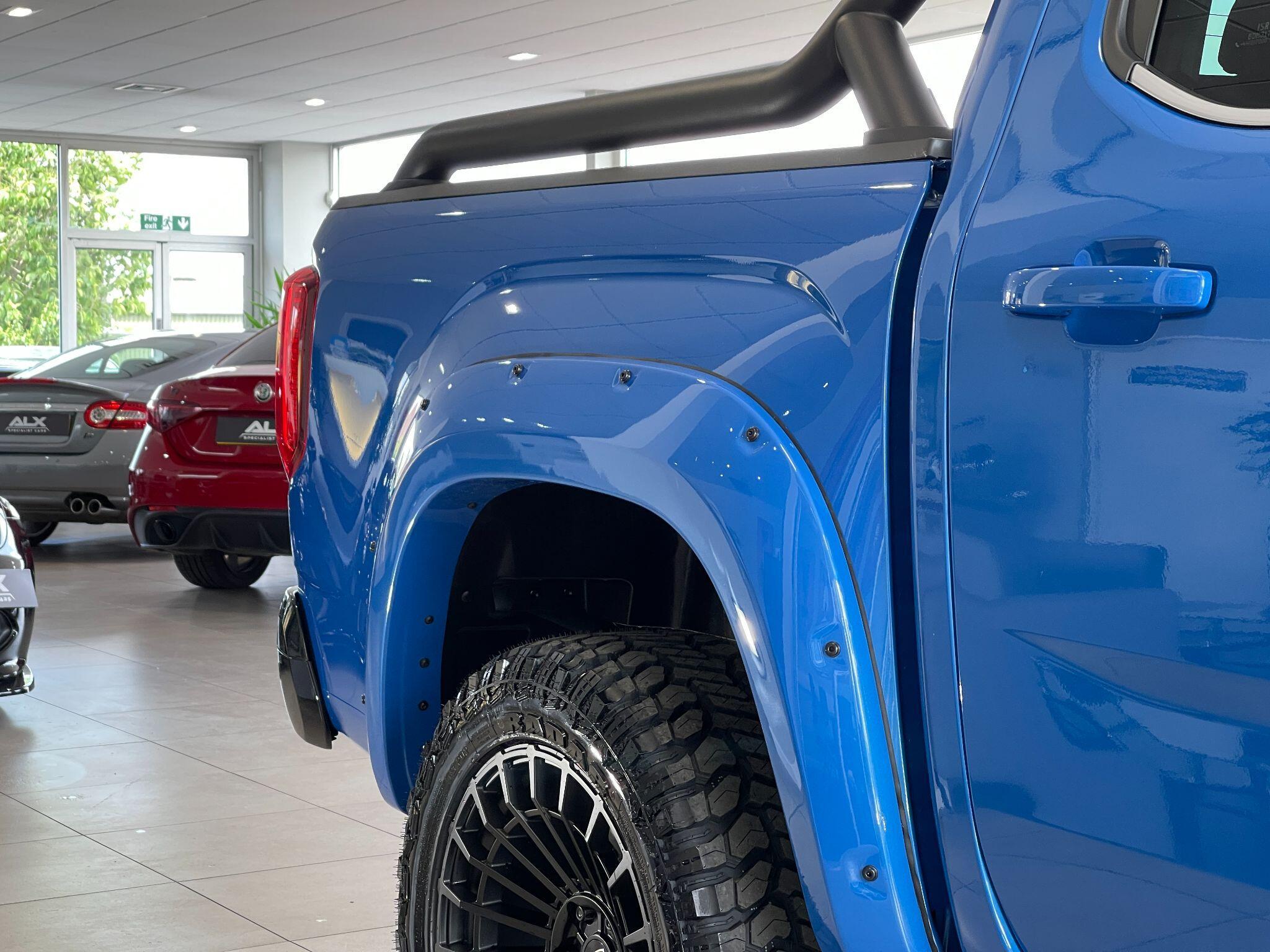 Volkswagen Amarok - Image 16