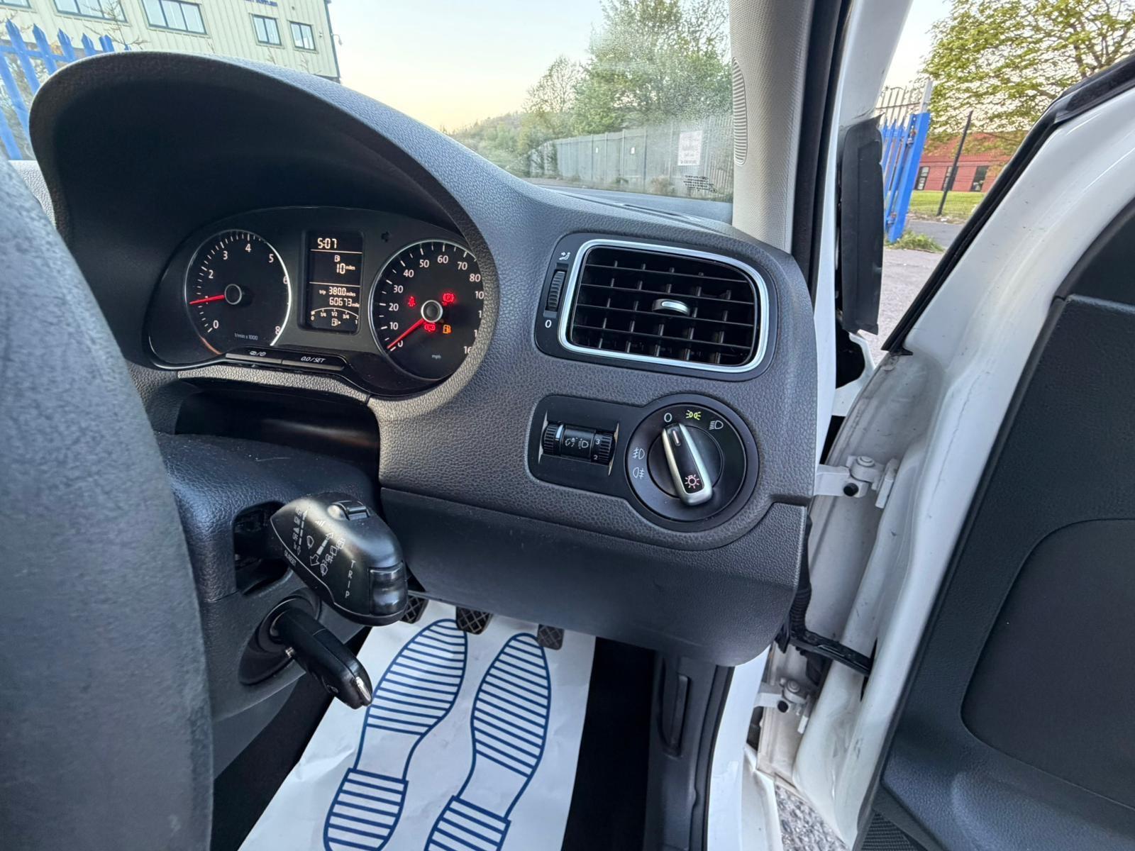 Volkswagen Polo - Image 17