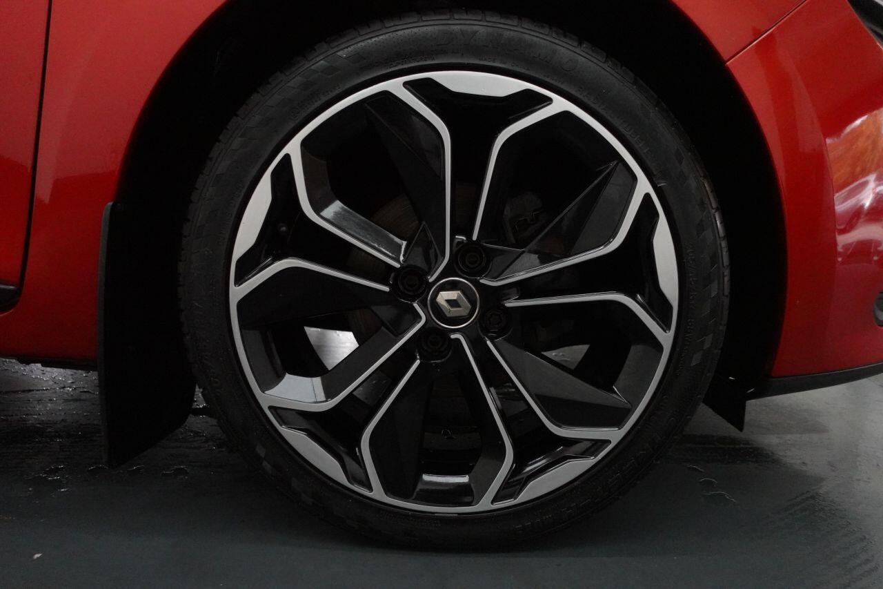 Renault Clio - Image 14