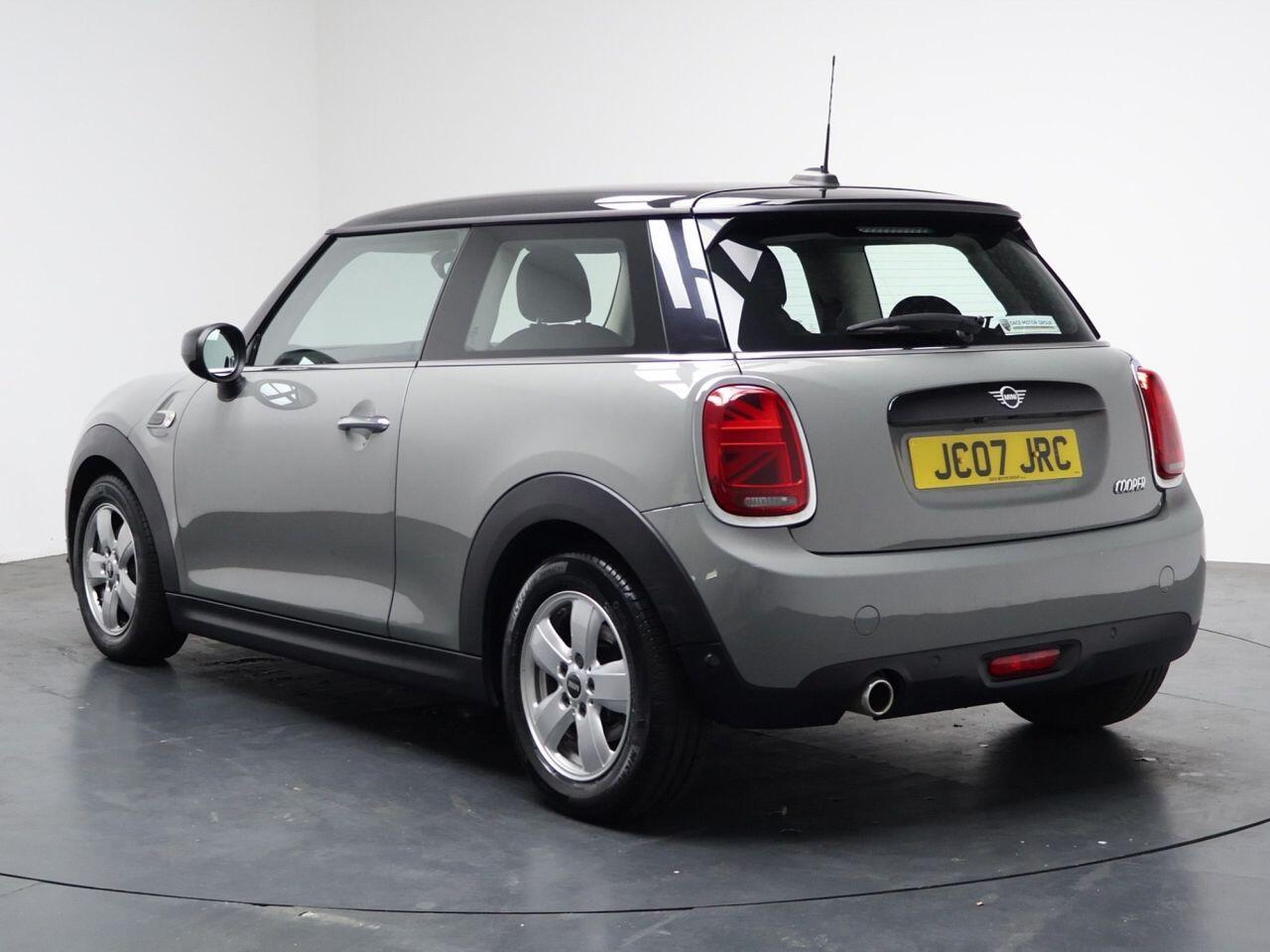 MINI Hatch - Image 9