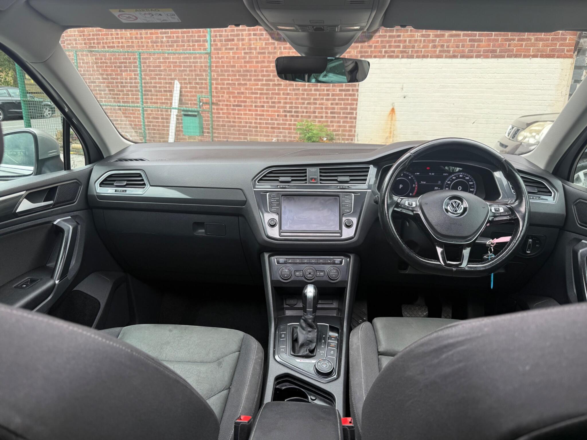 Volkswagen Tiguan - Image 19