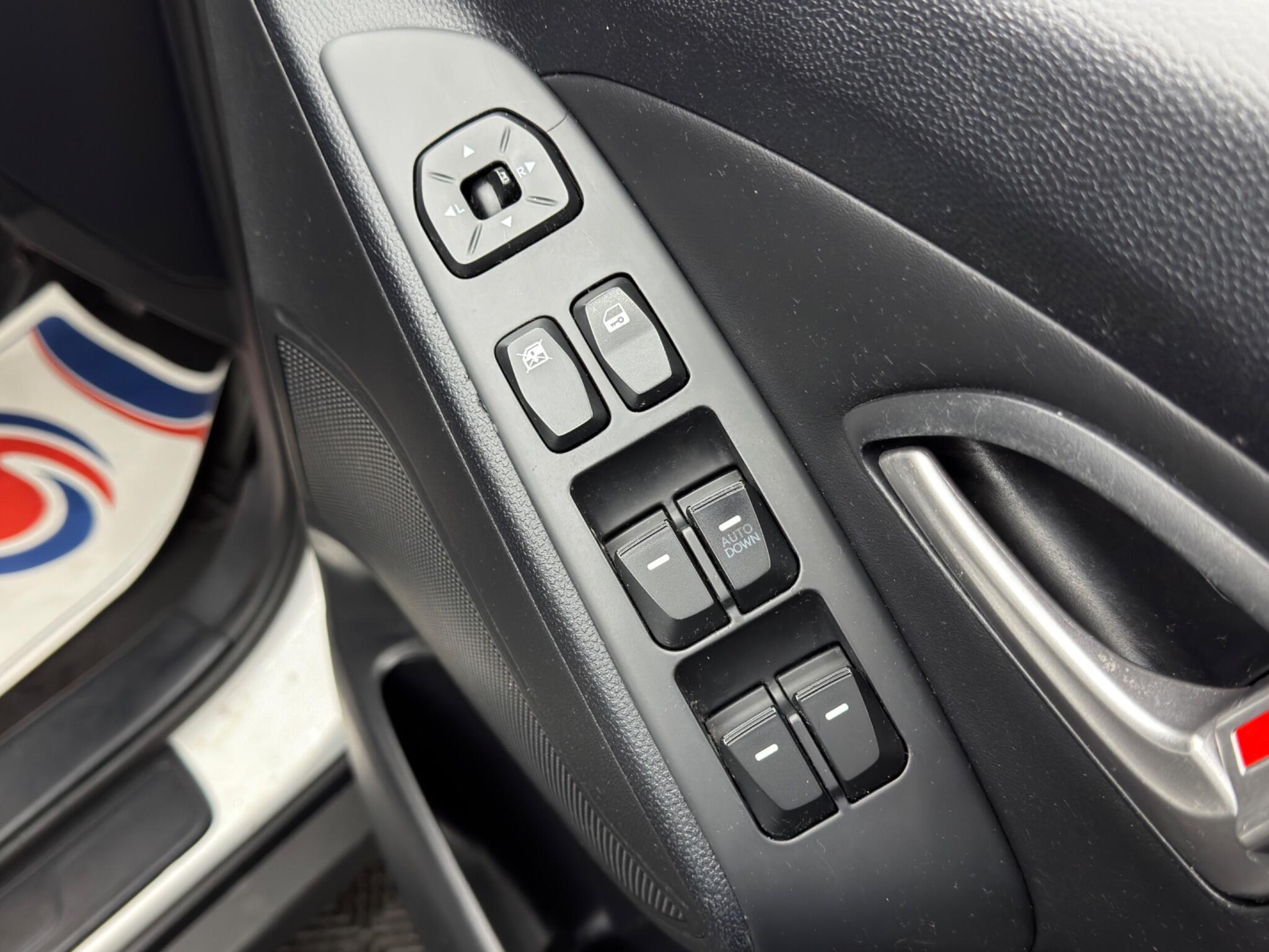 Hyundai ix35 - Image 35
