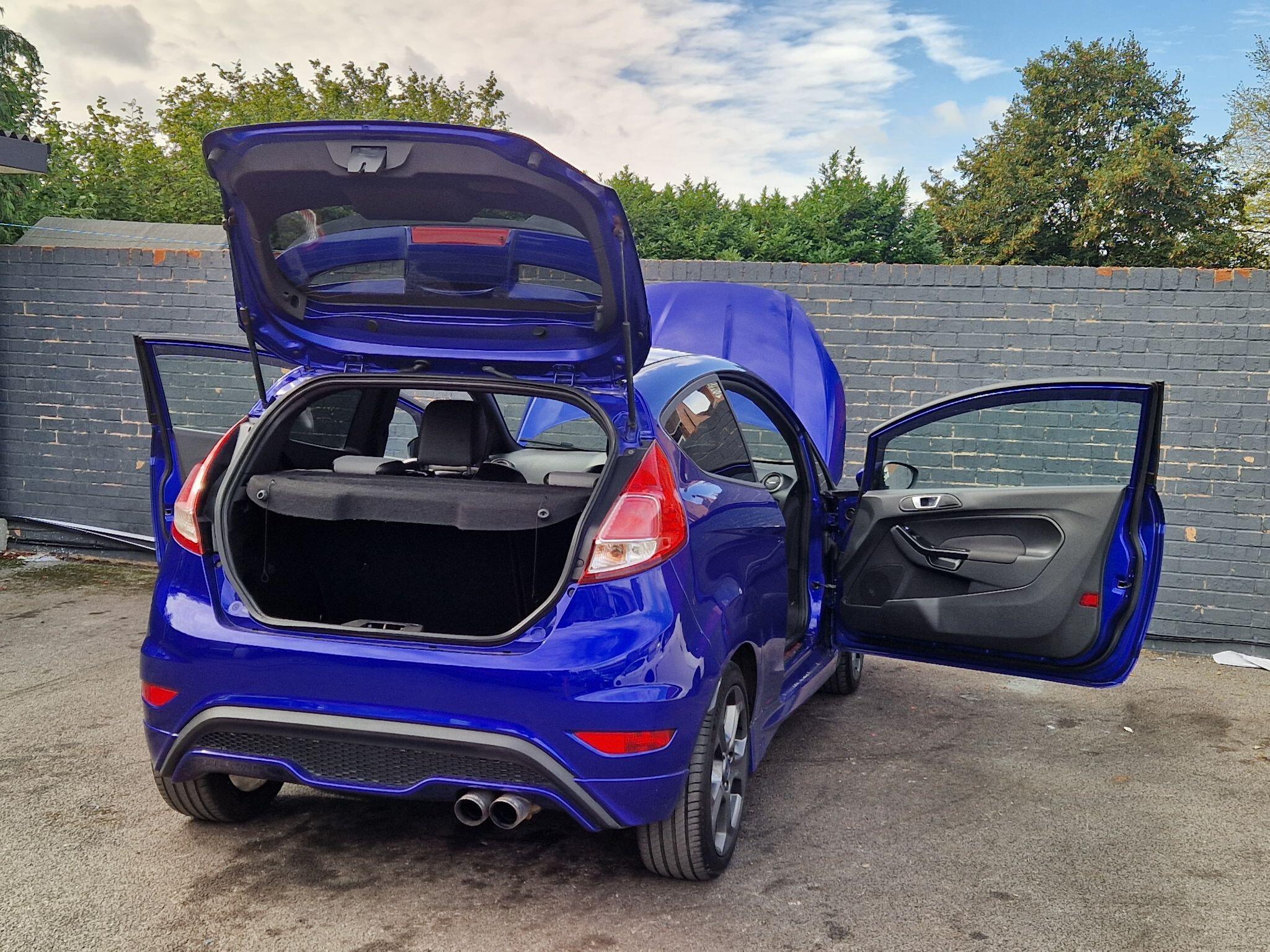 Ford Fiesta - Image 20