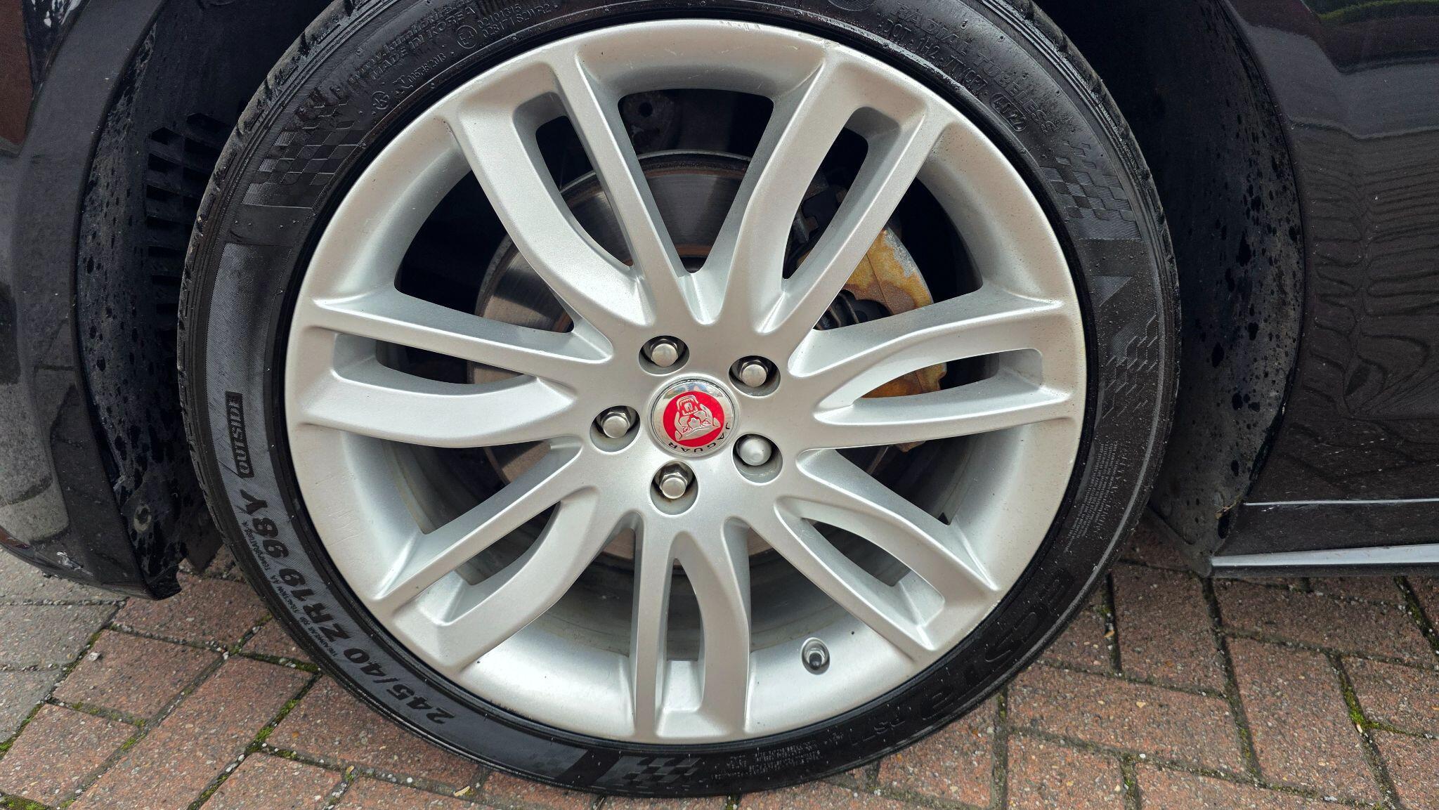 Jaguar XF - Image 56