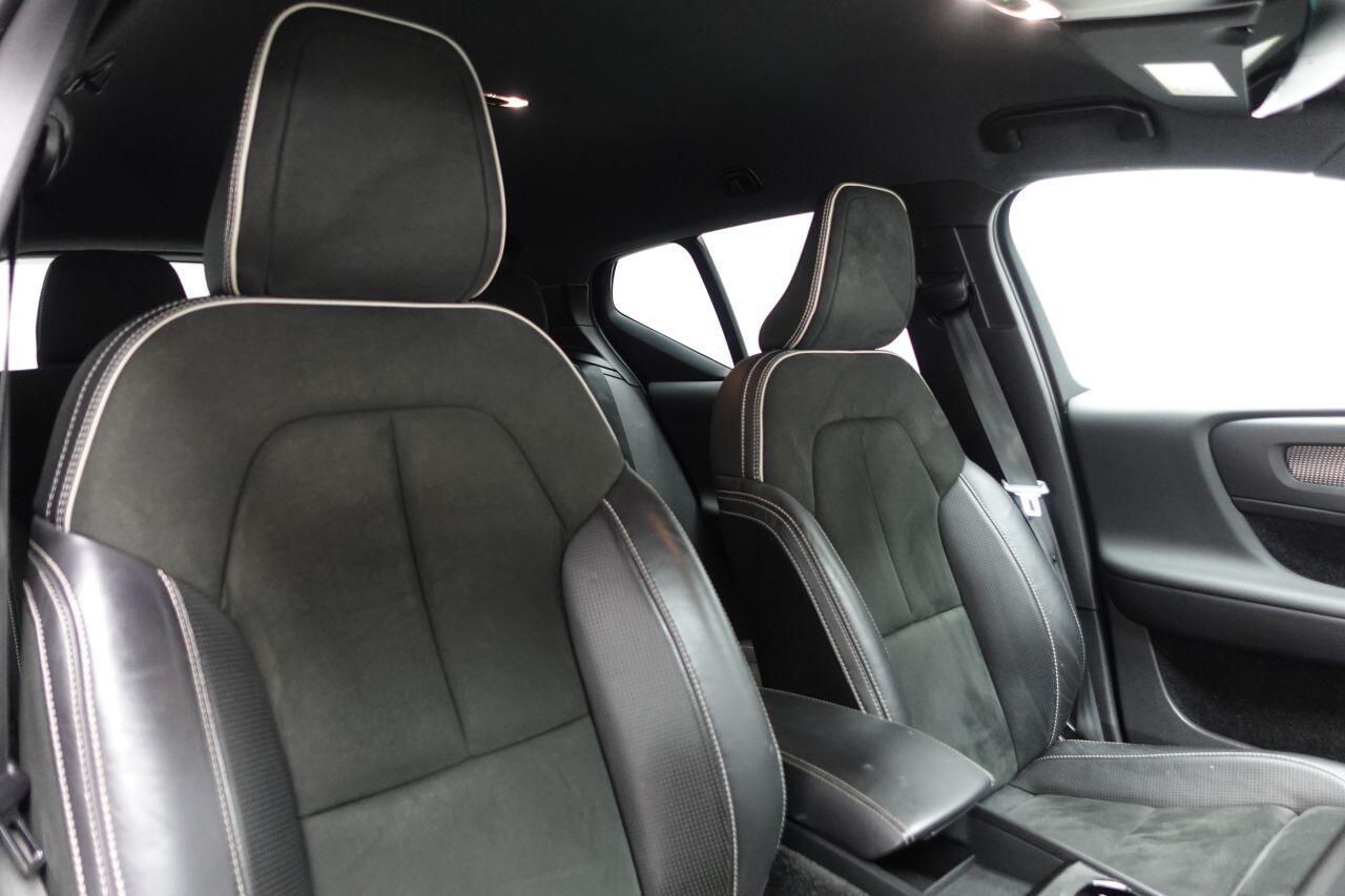 Volvo XC40 - Image 3