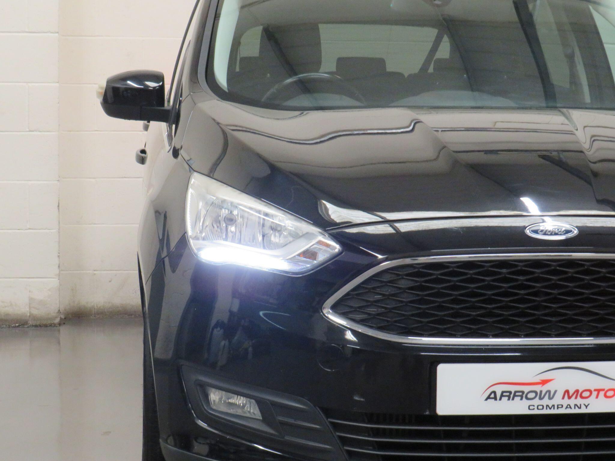 Ford C-MAX - Image 11