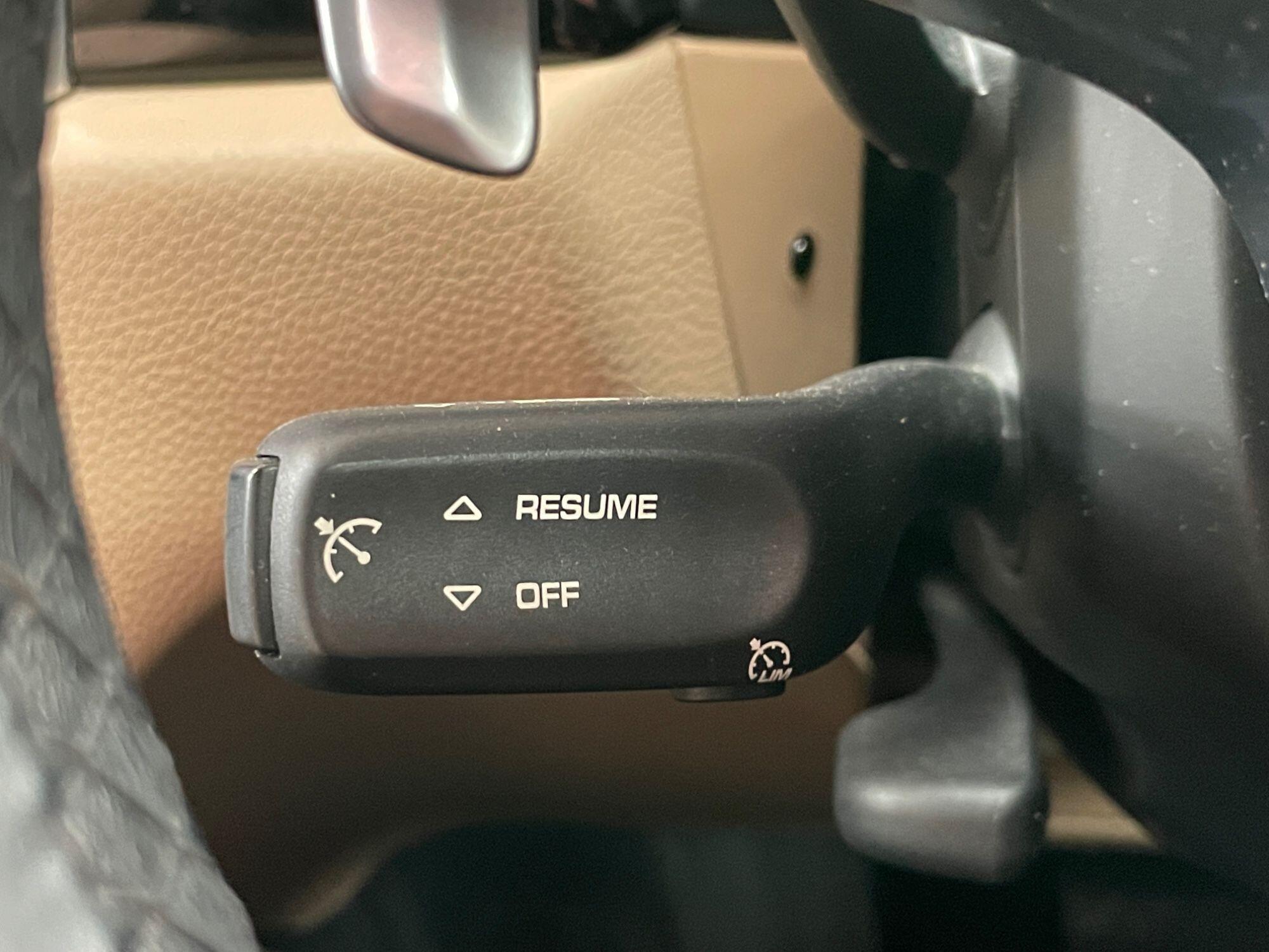 Porsche Macan - Image 42