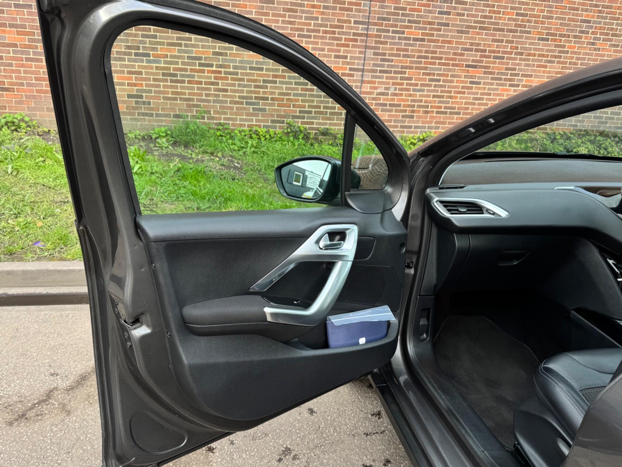 Peugeot 2008 - Image 37