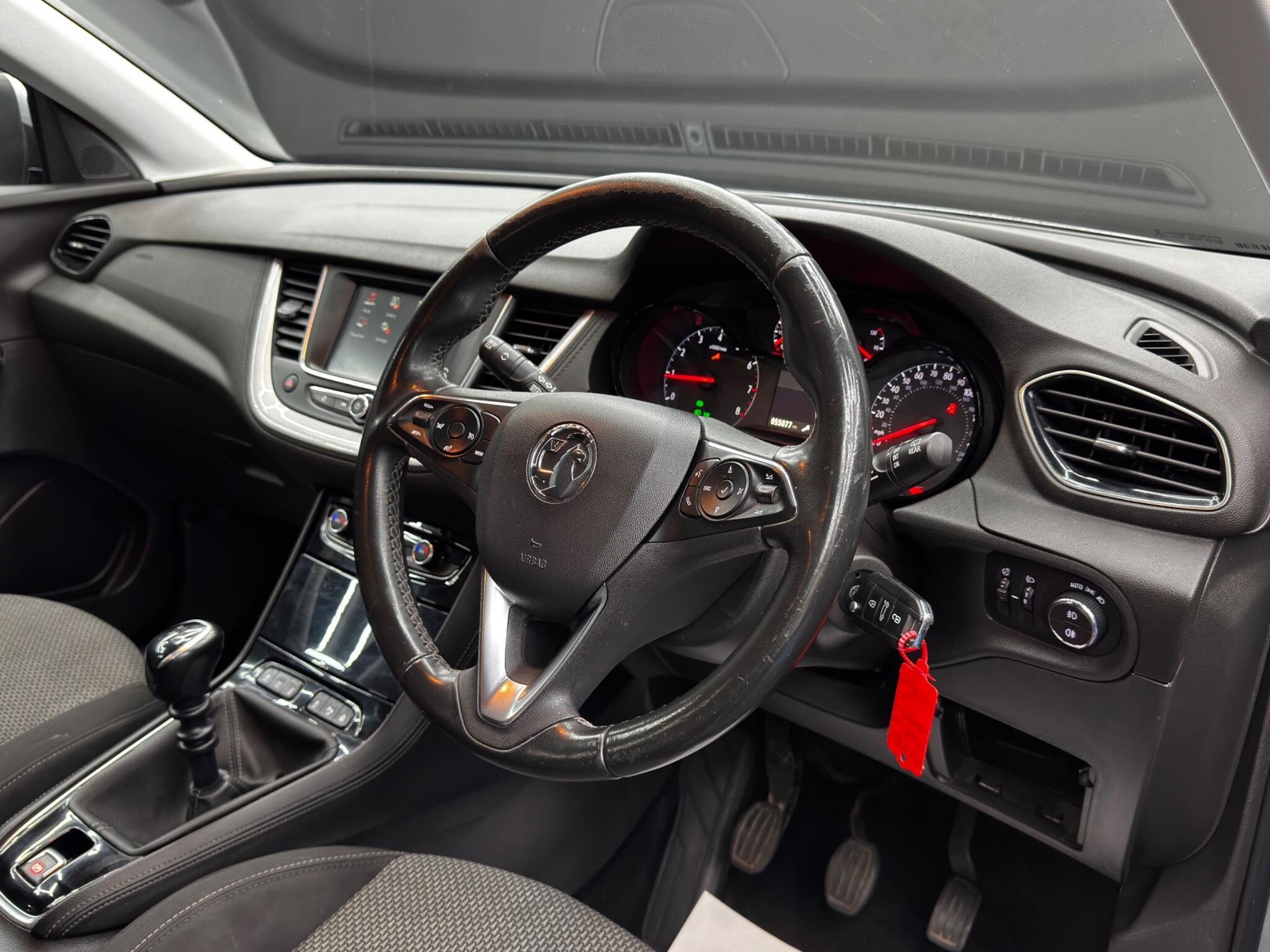 Vauxhall Grandland X - Image 9