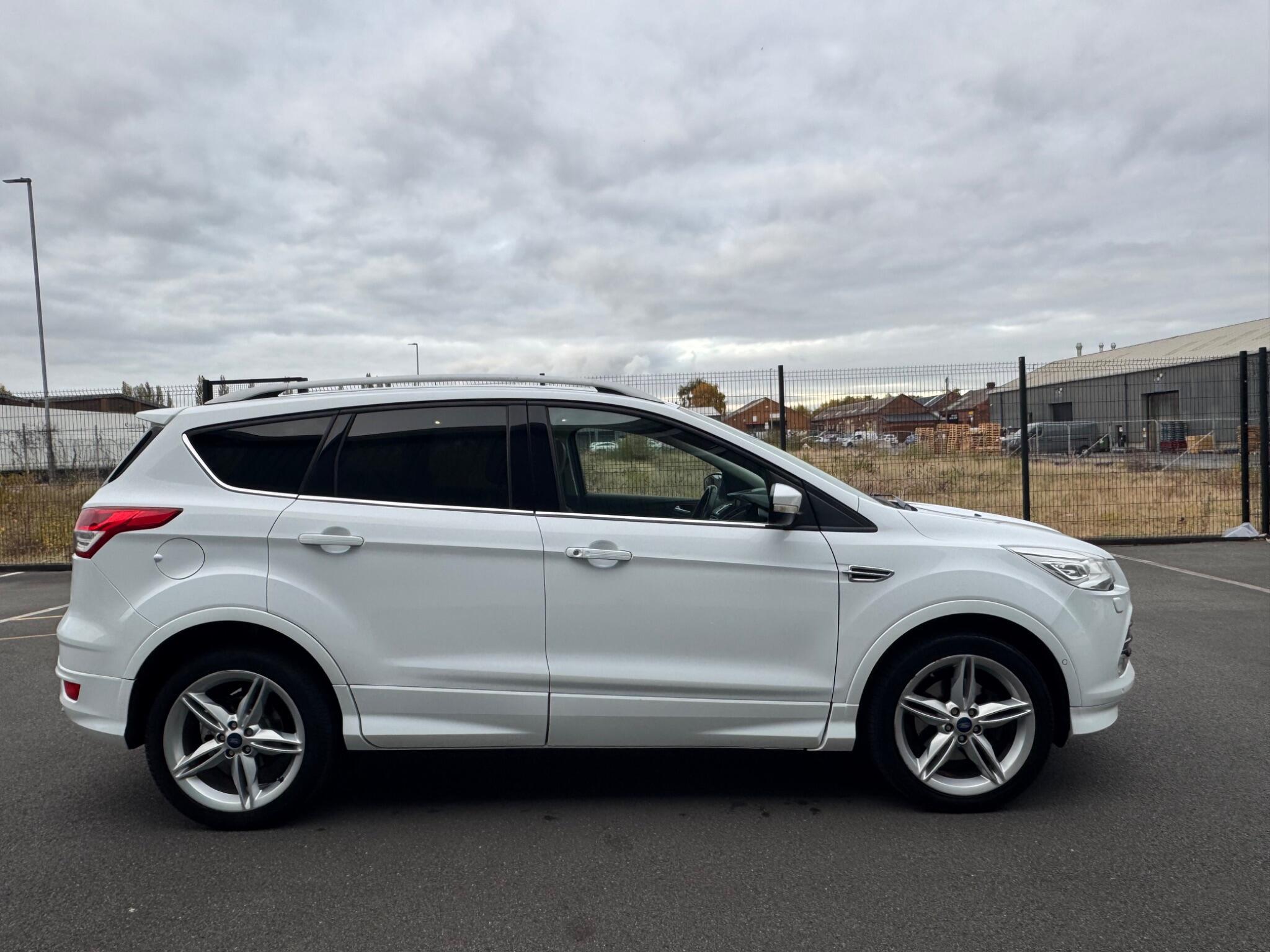 Ford Kuga - Image 8