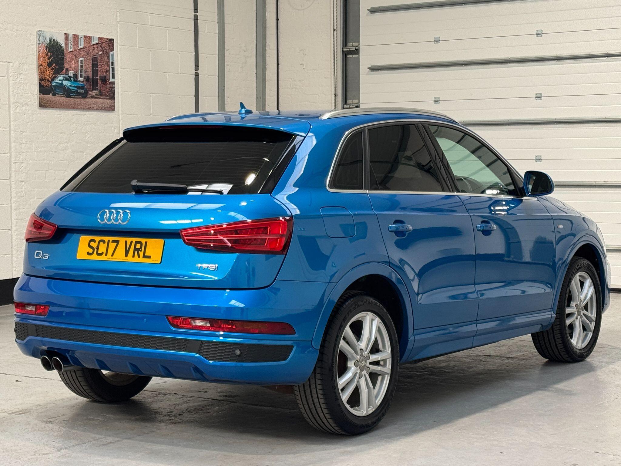 Audi Q3 - Image 11