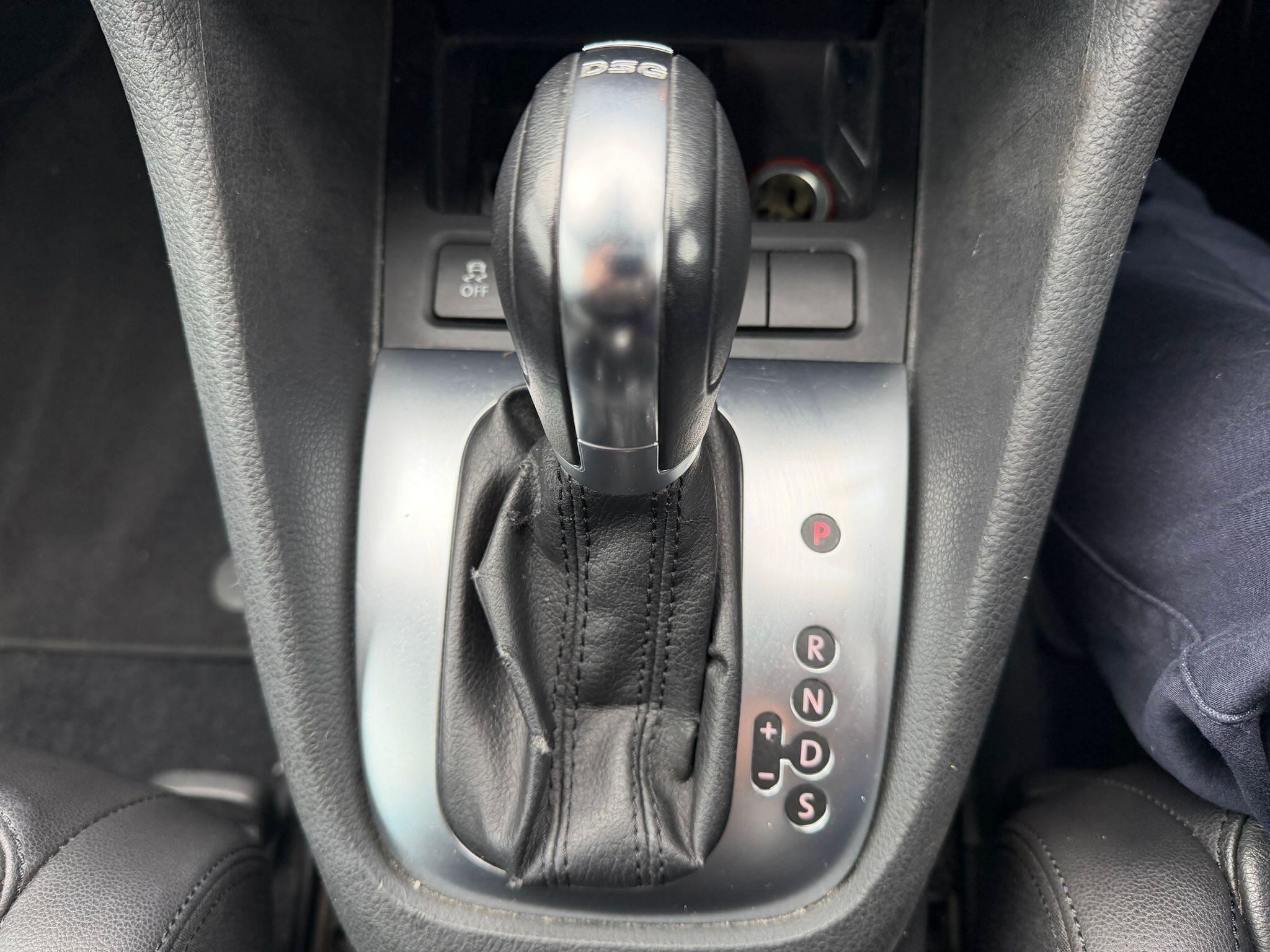 Volkswagen Golf - Image 17
