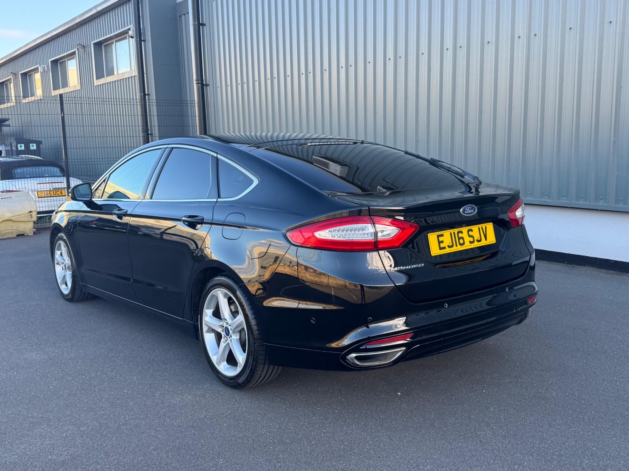 Ford Mondeo - Image 3