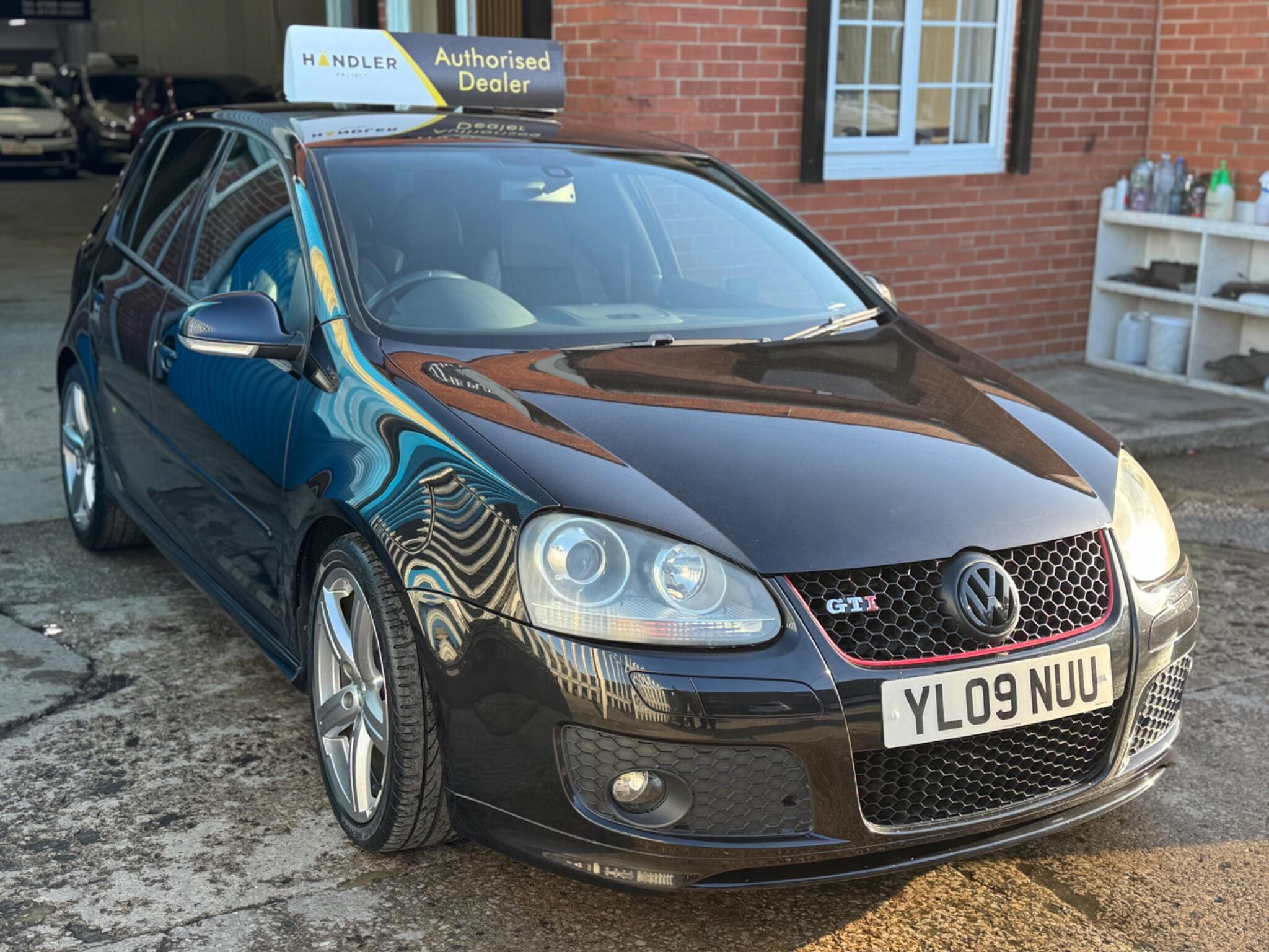 Volkswagen Golf - Image 14