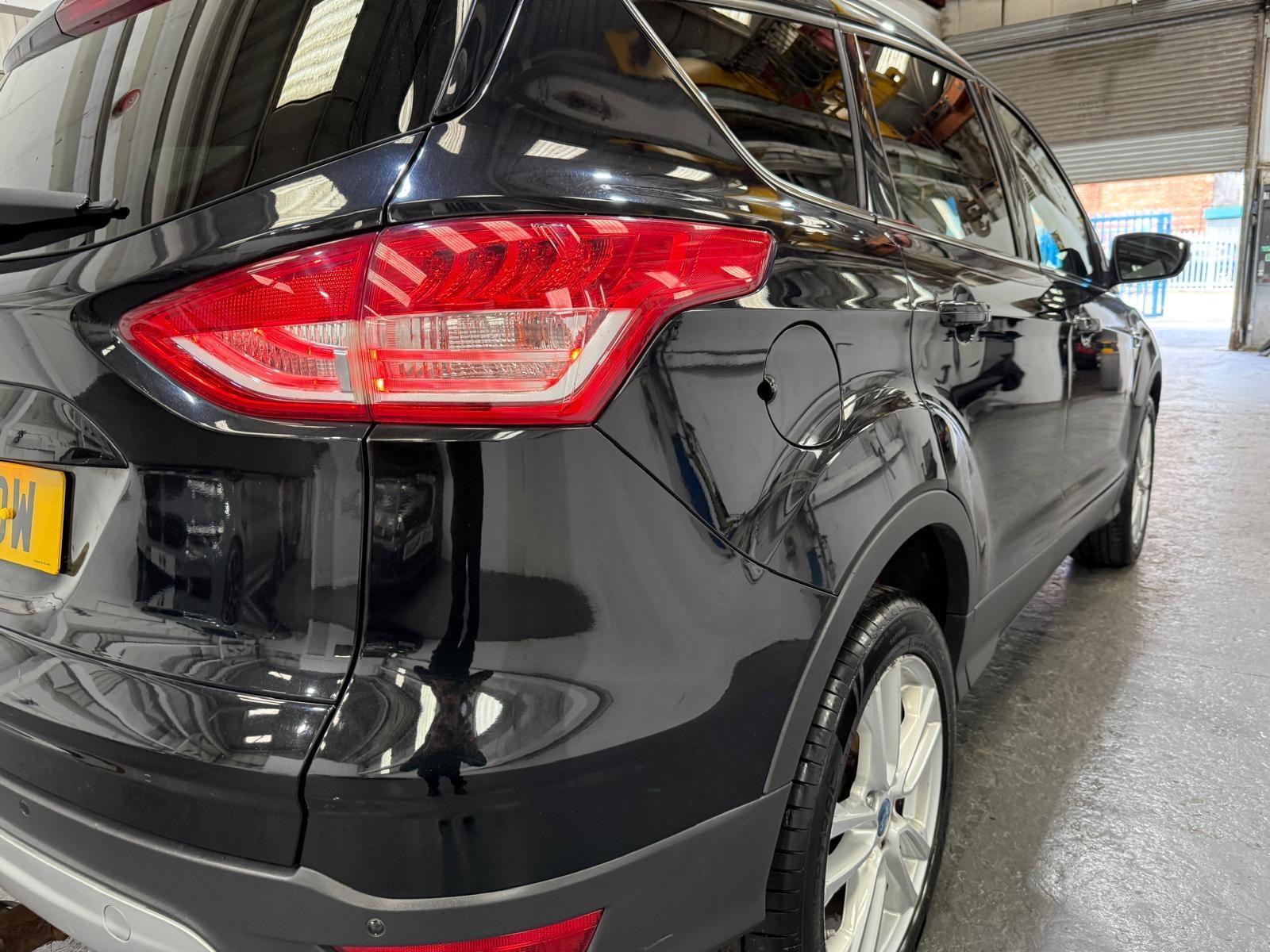 Ford Kuga - Image 19