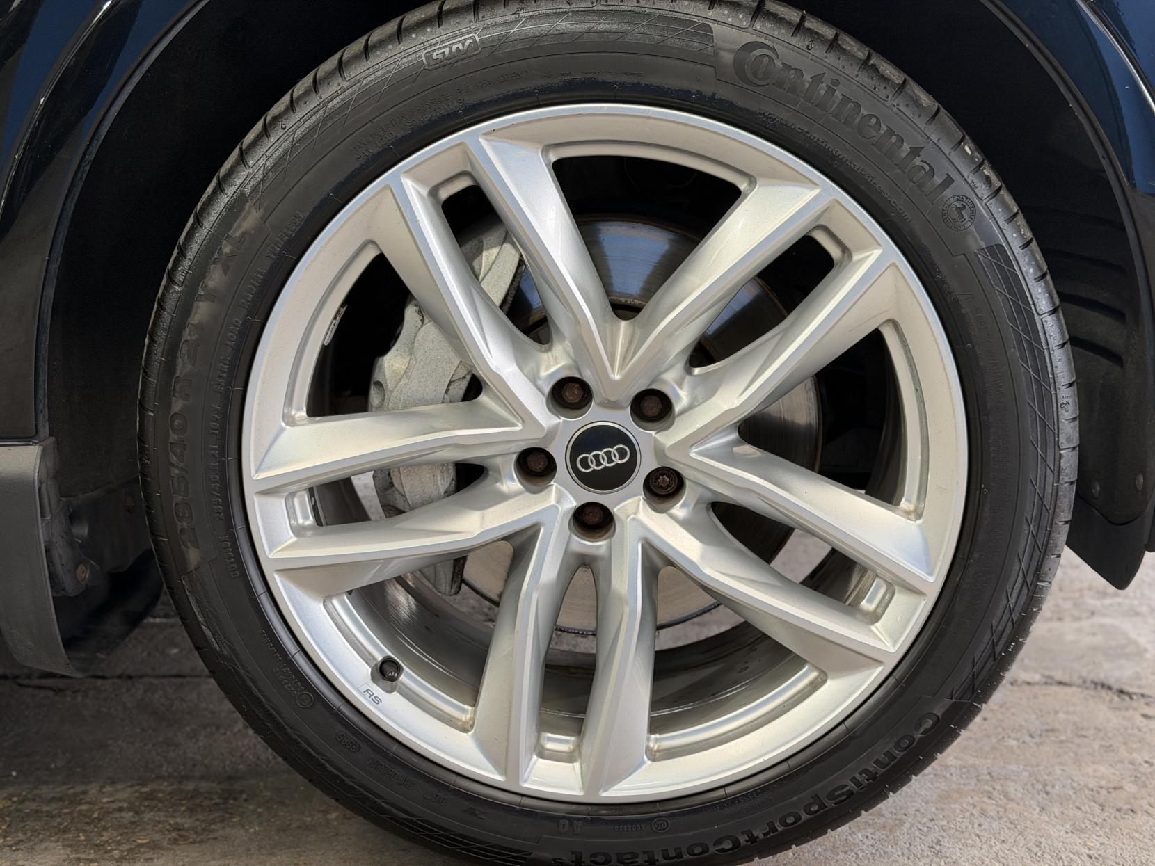 Audi Q7 - Image 19