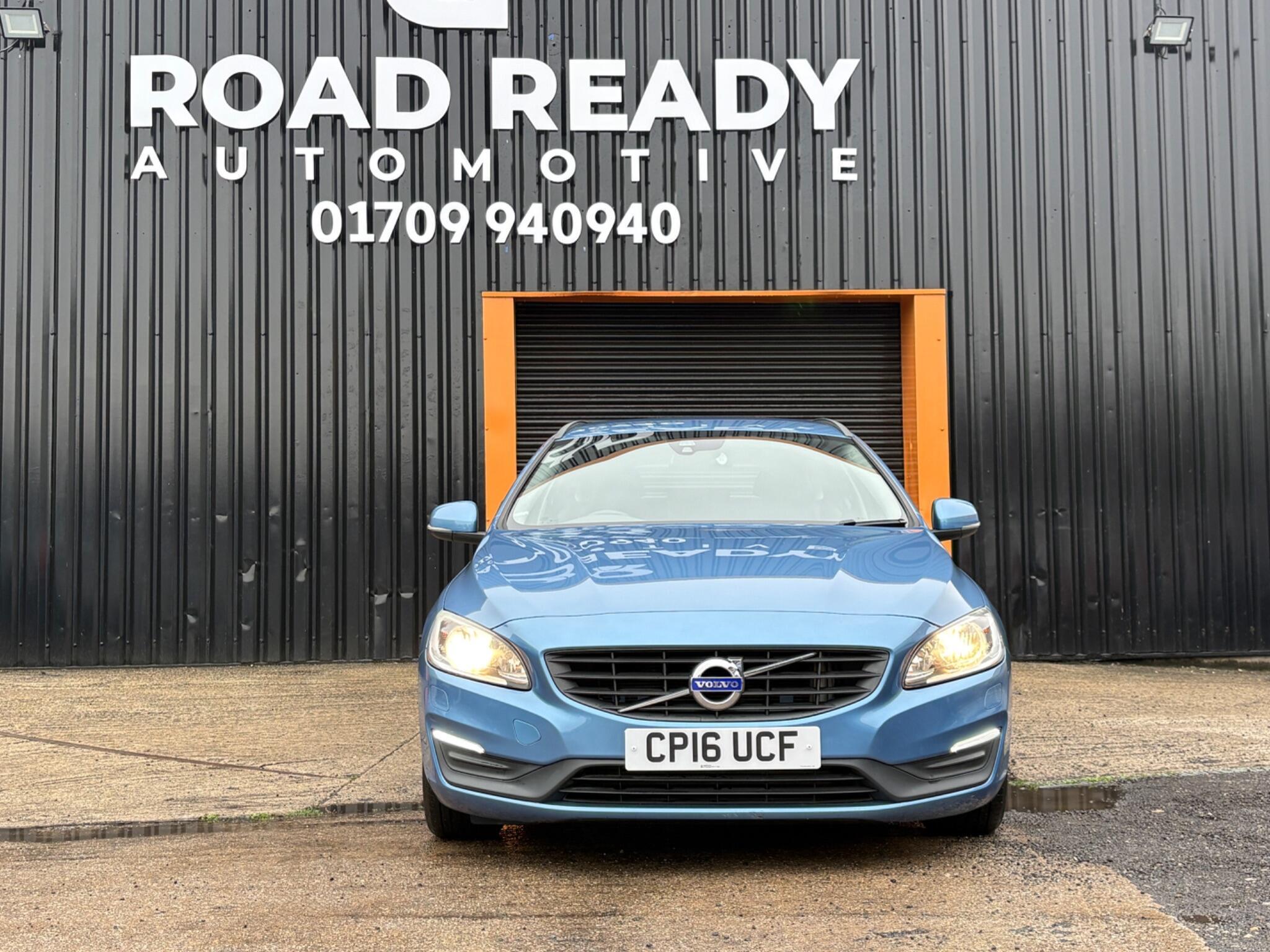 Volvo V60 - Image 2