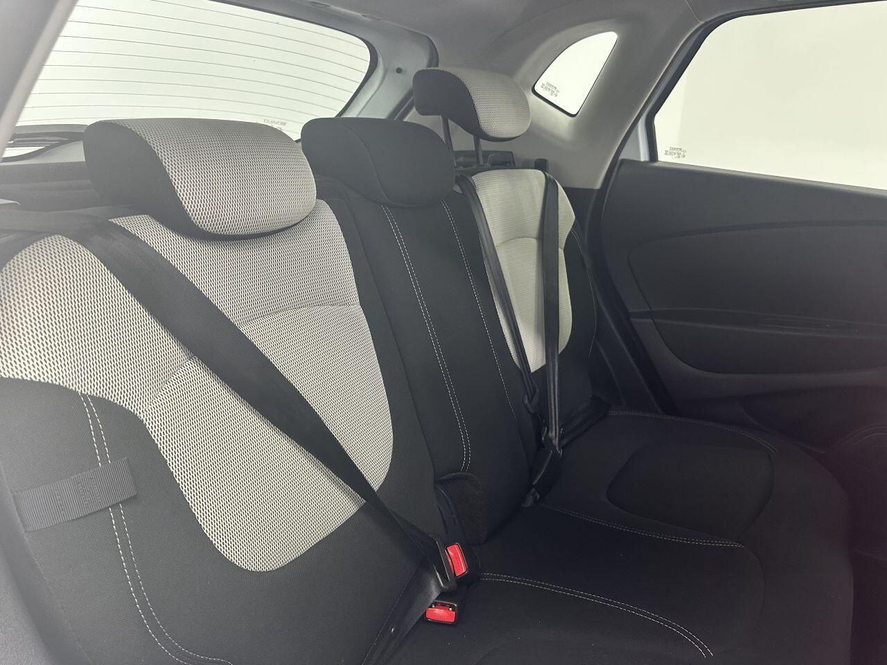 Renault Captur - Image 13