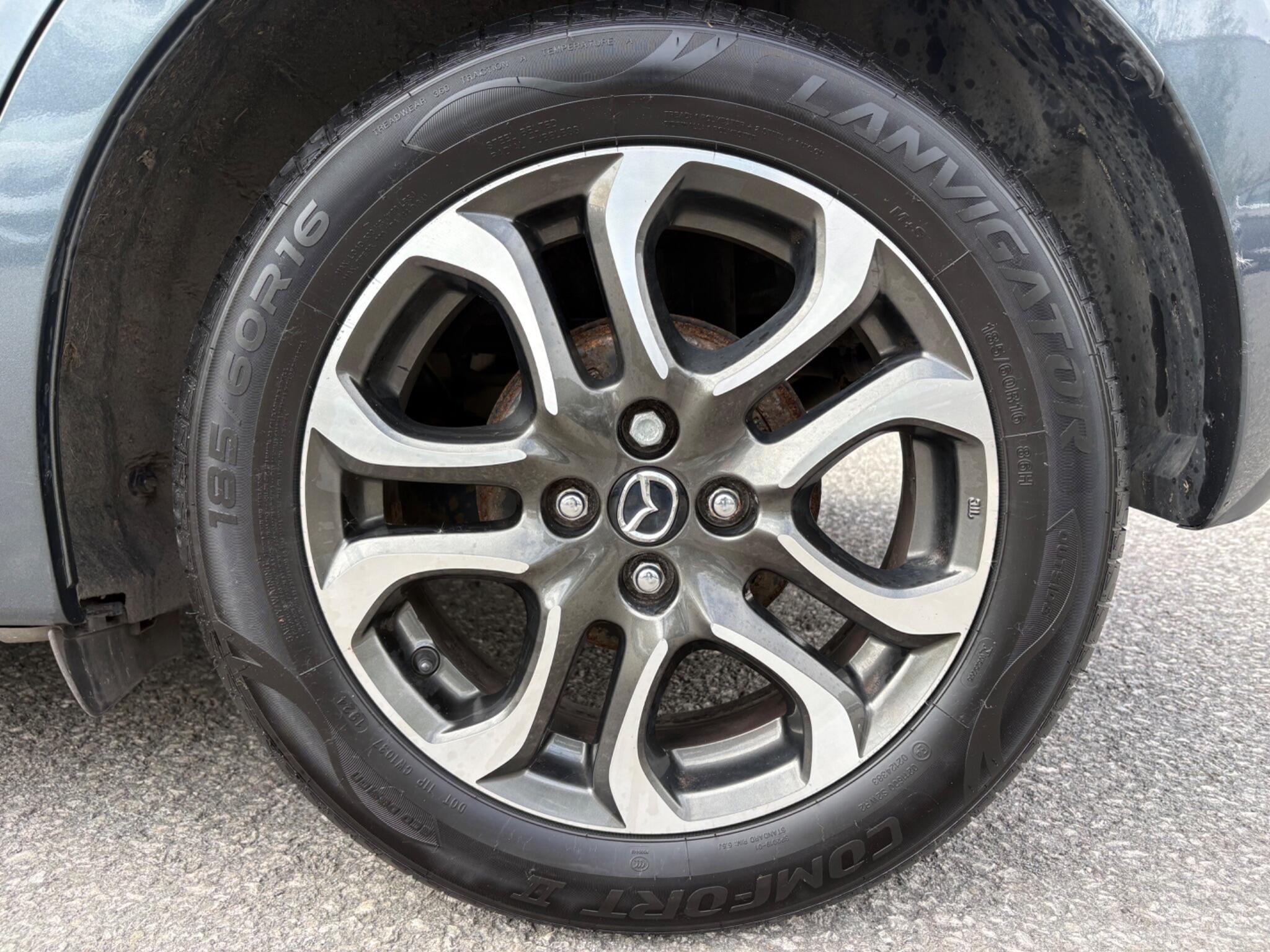 Mazda MAZDA2 - Image 12