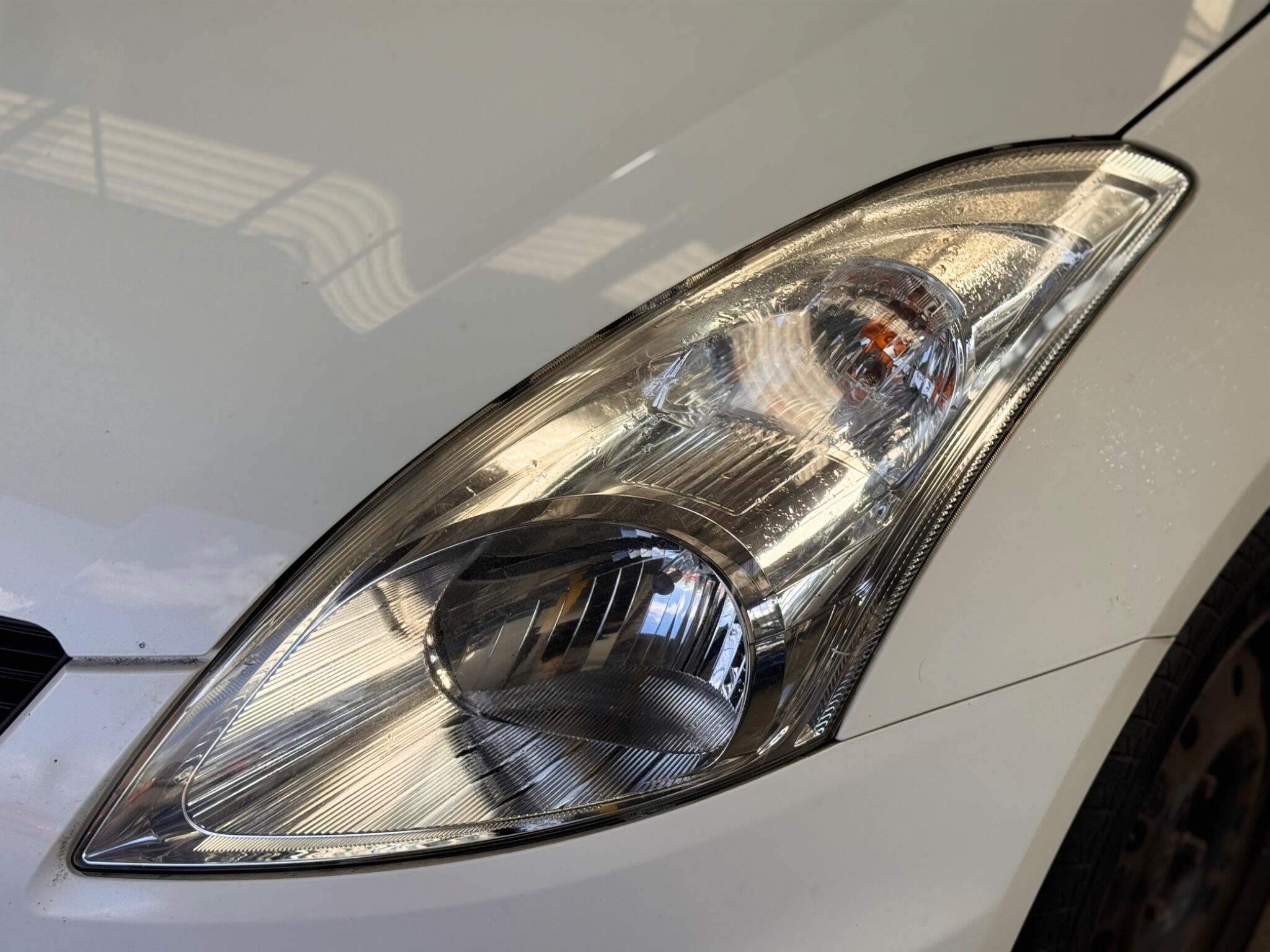 Suzuki Swift - Image 10