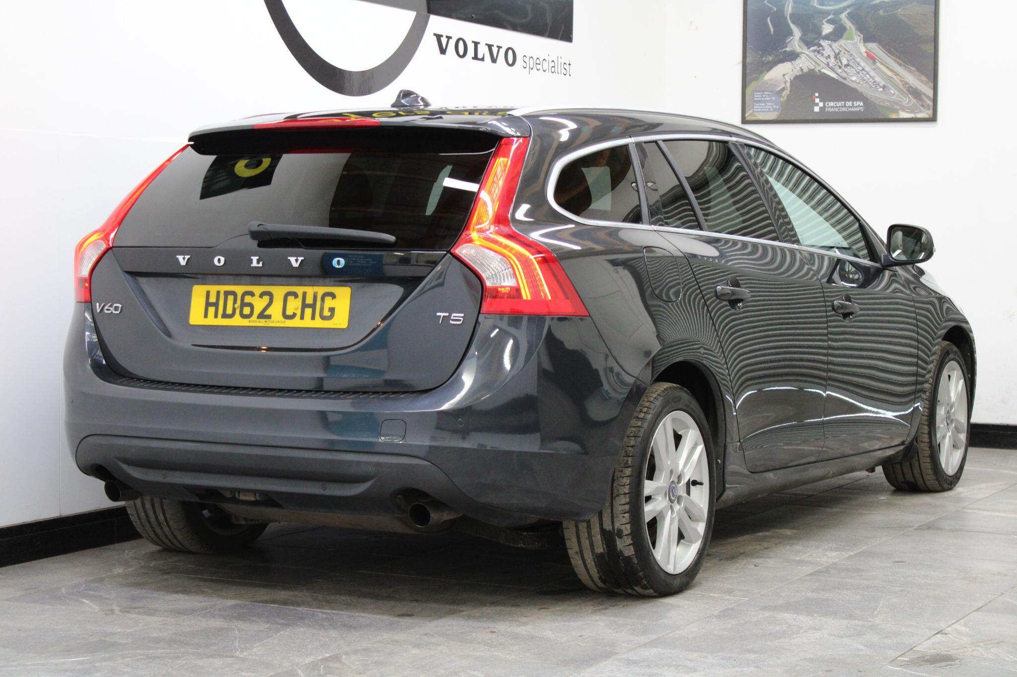 Volvo V60 - Image 14