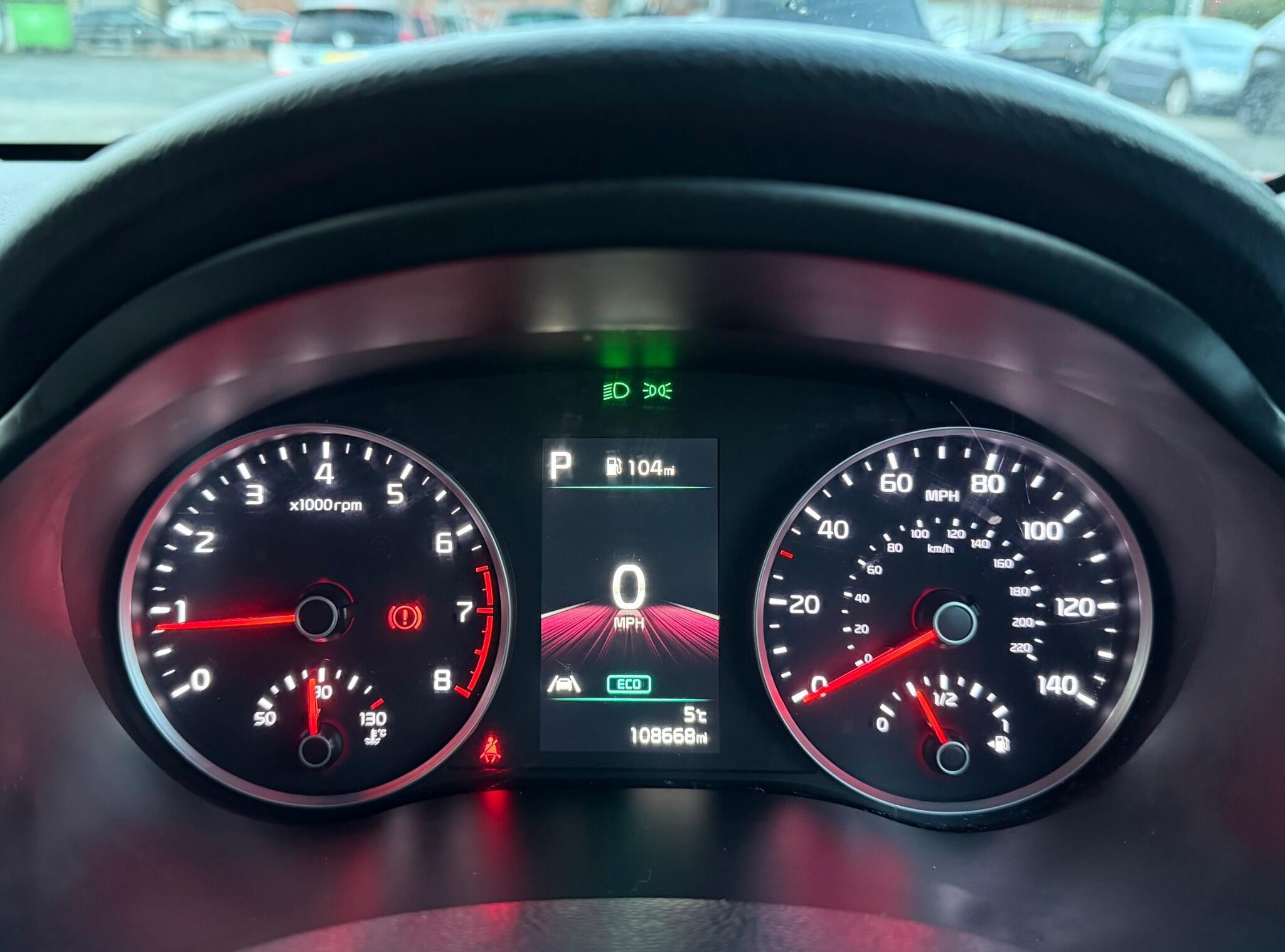 Kia Stonic - Image 54