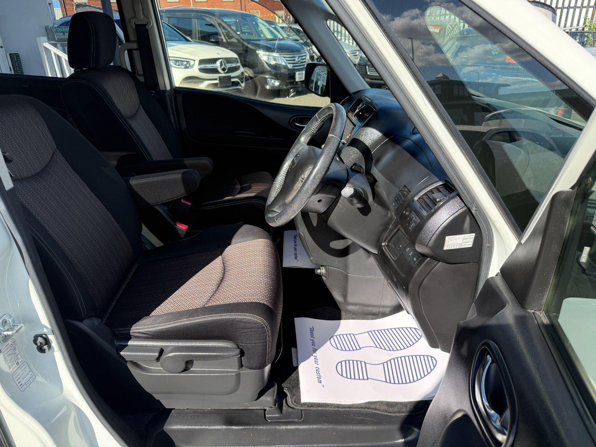 Nissan Serena - Image 26