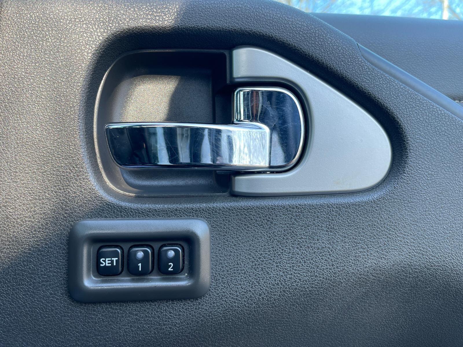 Nissan Pathfinder - Image 31