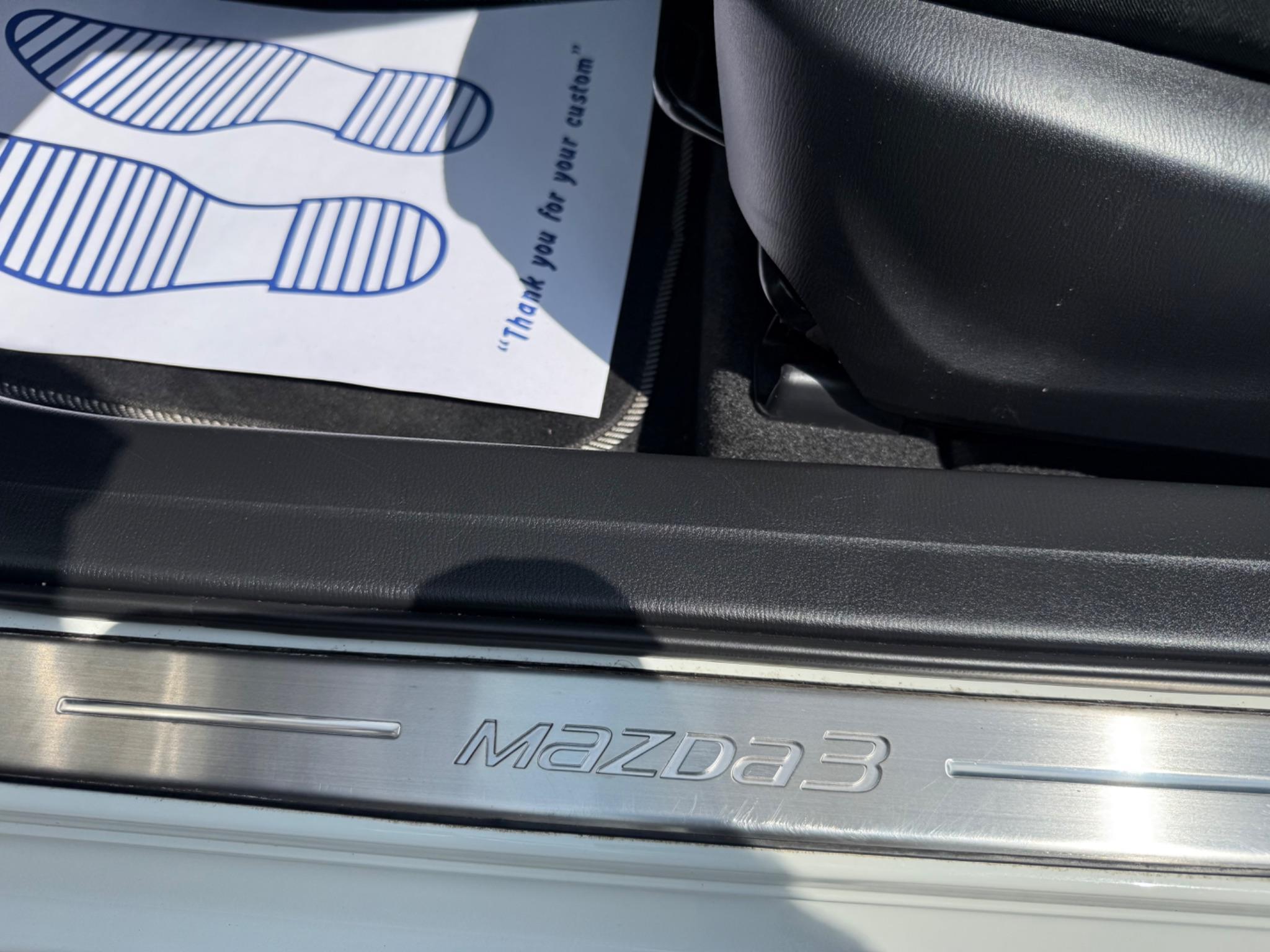 Mazda MAZDA3 - Image 15