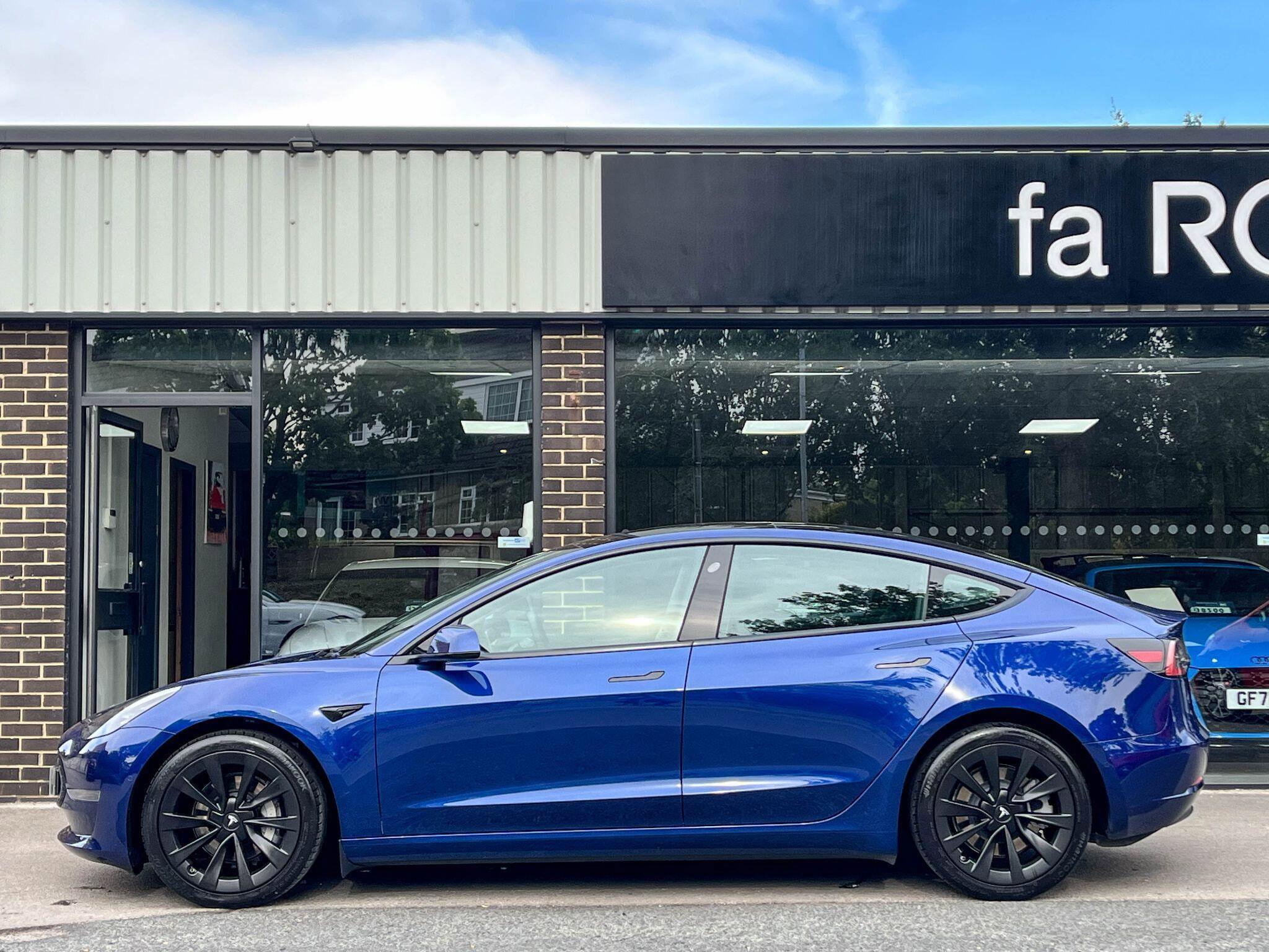 Tesla Model 3 - Image 3